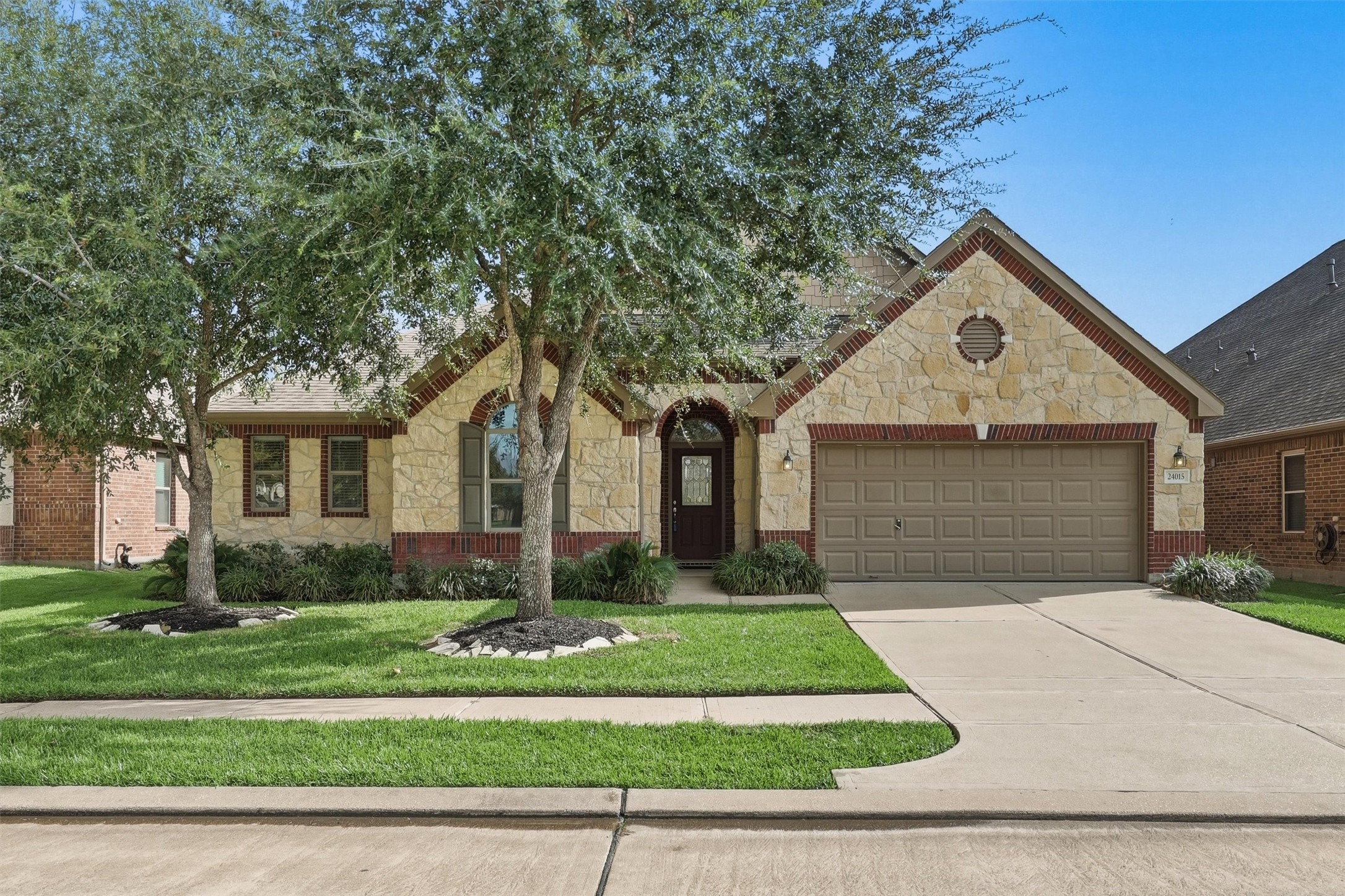 24015 Orange Orchard Lane Property Photo 1