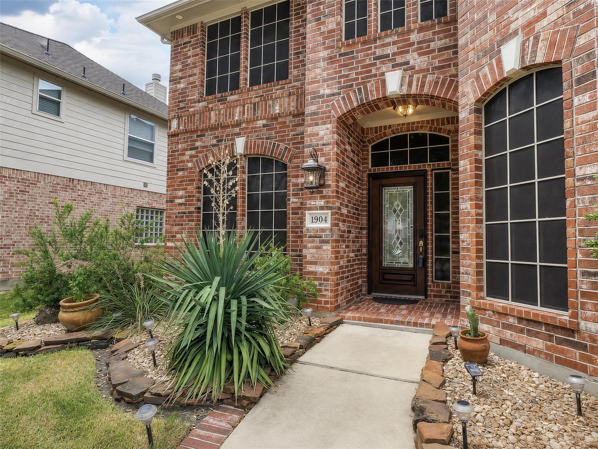 1904 Keswick Court Property Photo 4