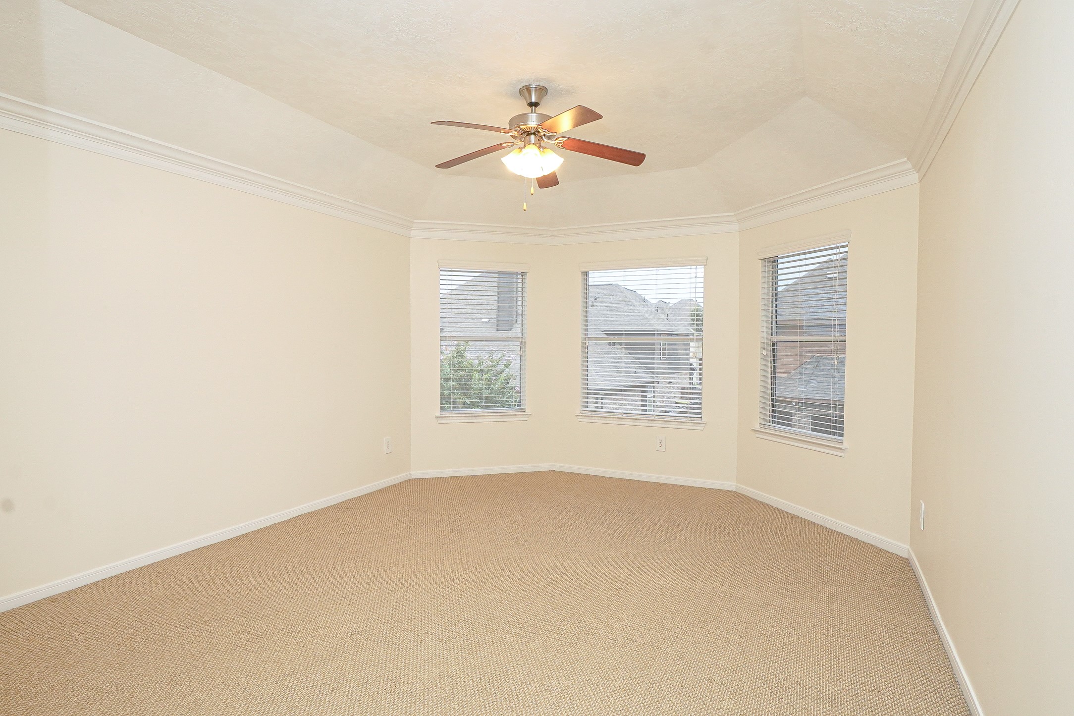 1904 Keswick Court Property Photo 30