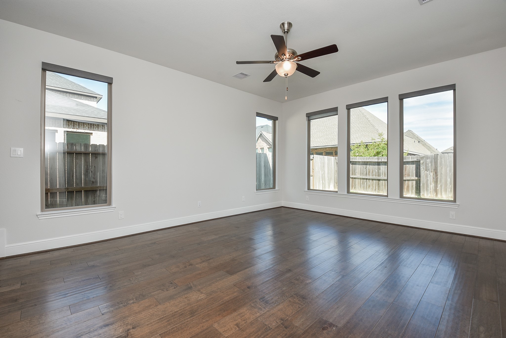 1802 Mariner Point Lane Property Photo 28