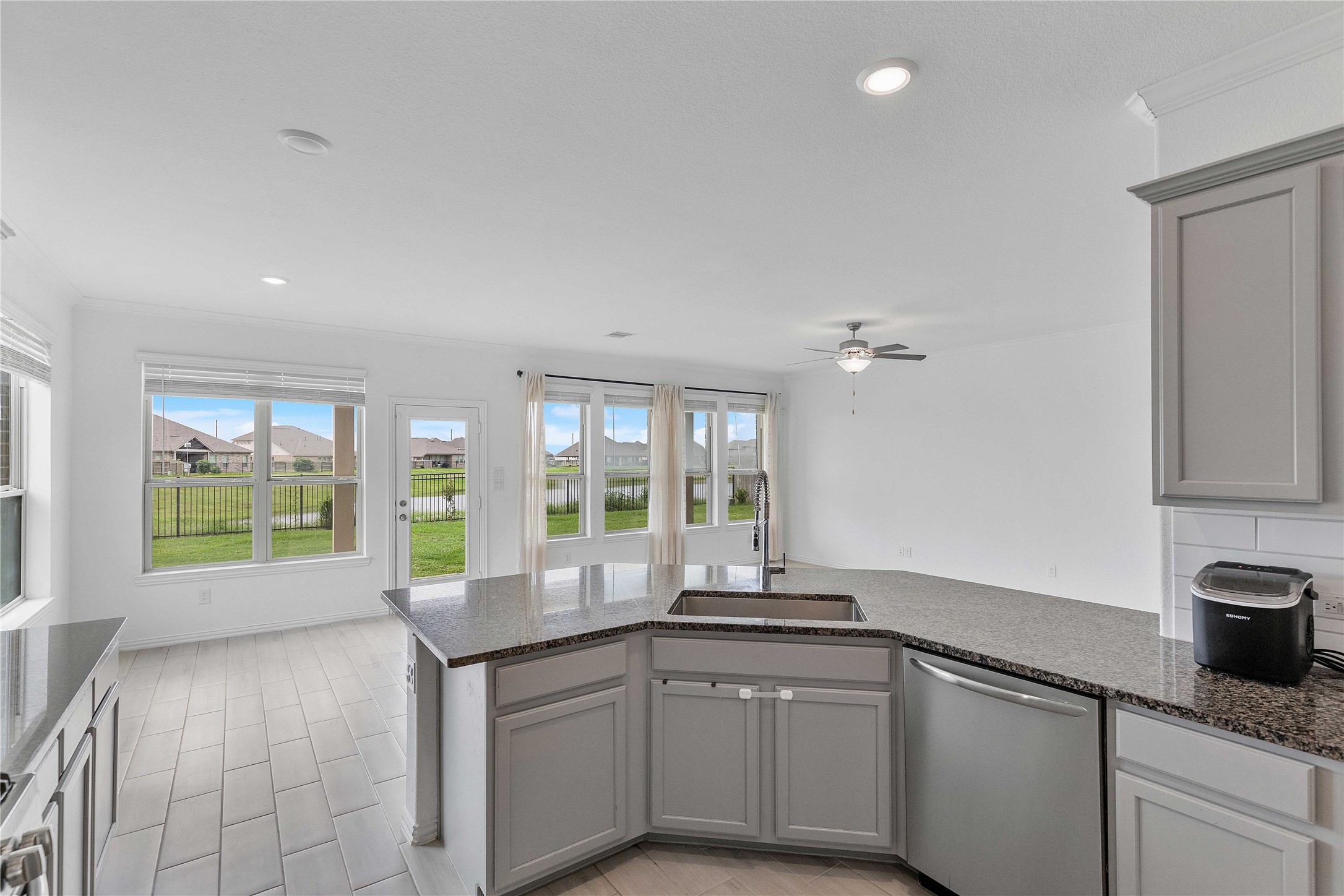 9818 Colonial Downs Drive Property Photo 10