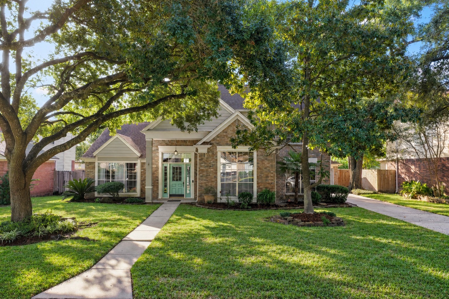 2631 Woodsboro Drive Property Photo 2
