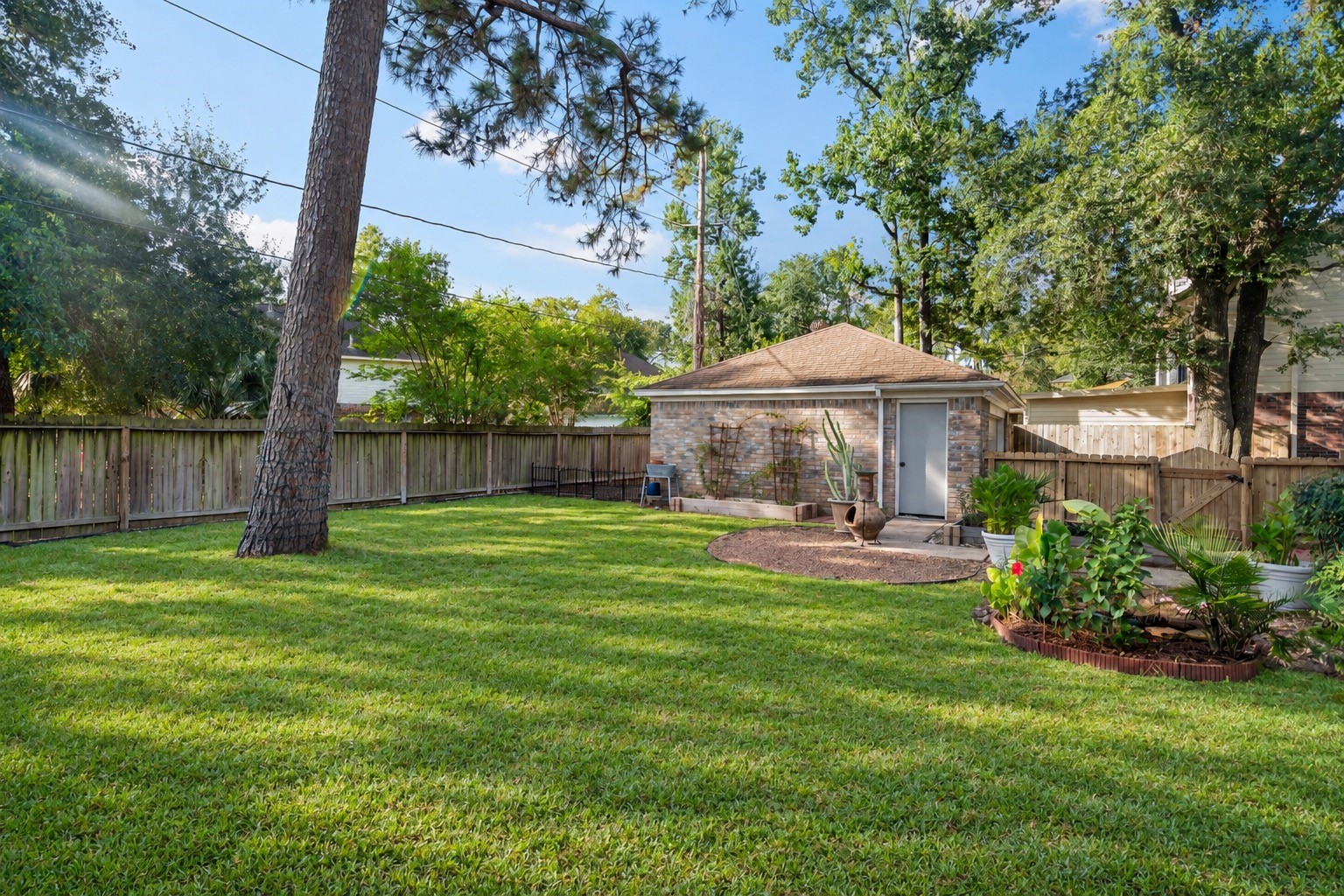 2631 Woodsboro Drive Property Photo 28