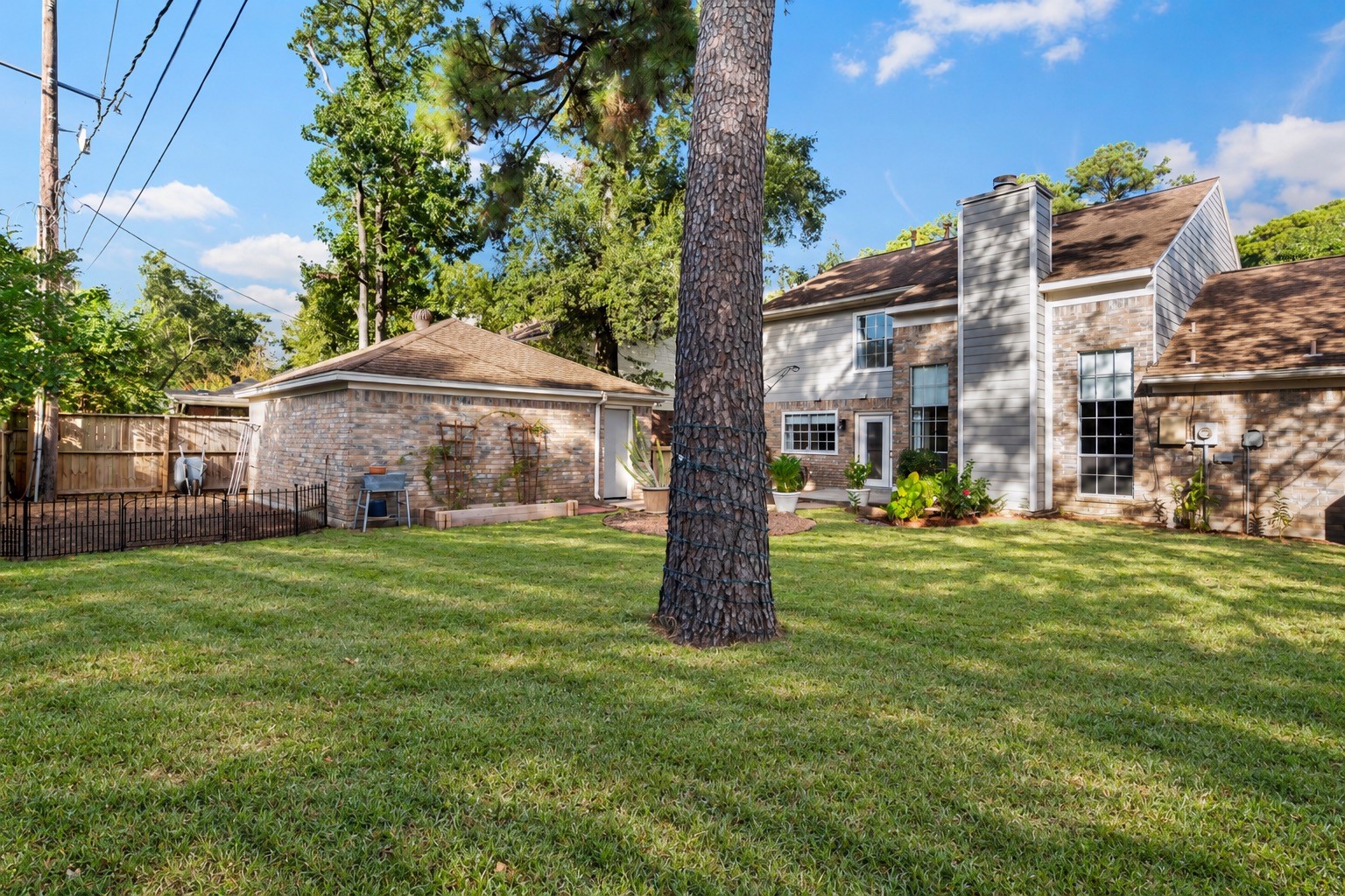 2631 Woodsboro Drive Property Photo 29