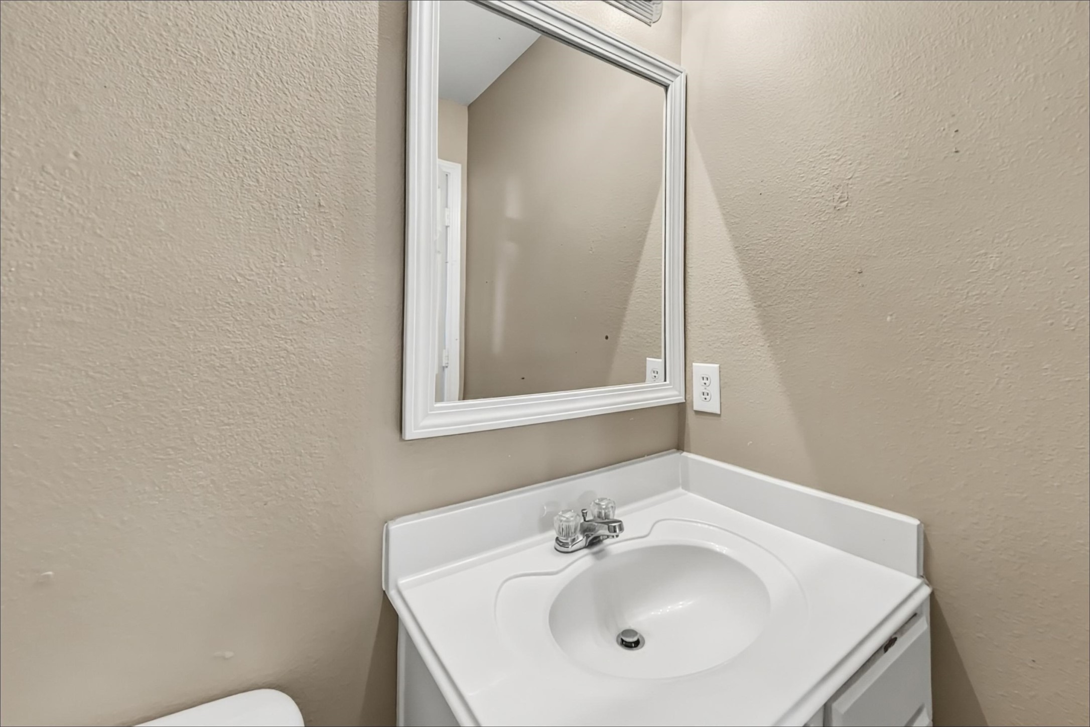 503 Pine Cluster Court Property Photo 13