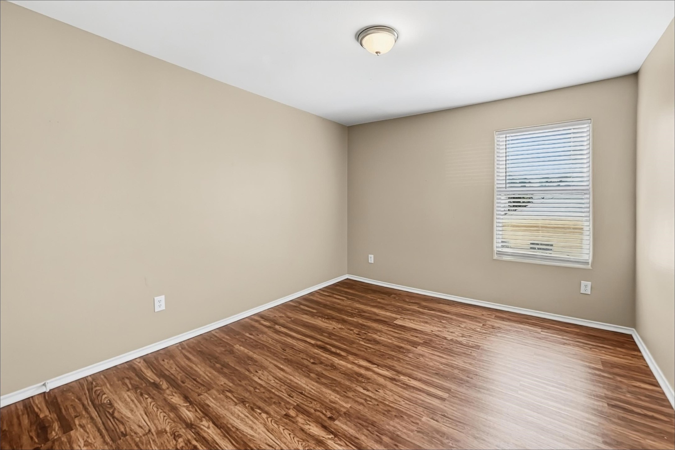 503 Pine Cluster Court Property Photo 14