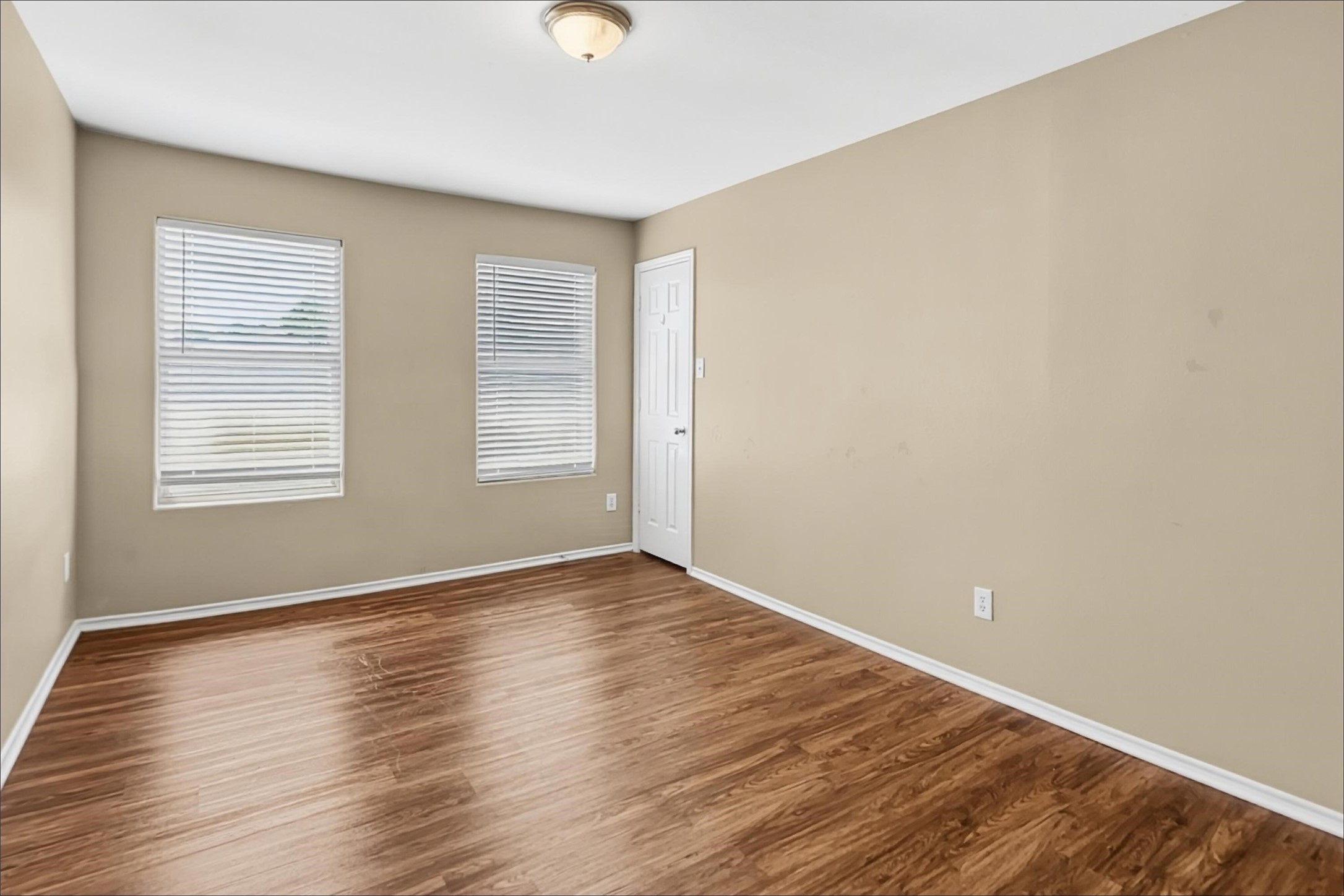 503 Pine Cluster Court Property Photo 15