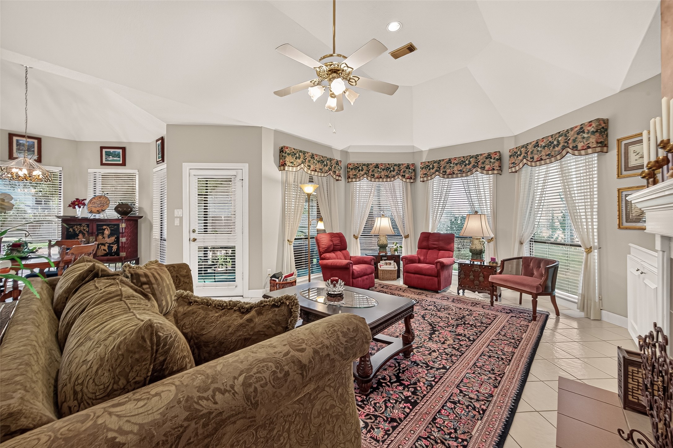 4607 Lake Village Drive Property Photo 8
