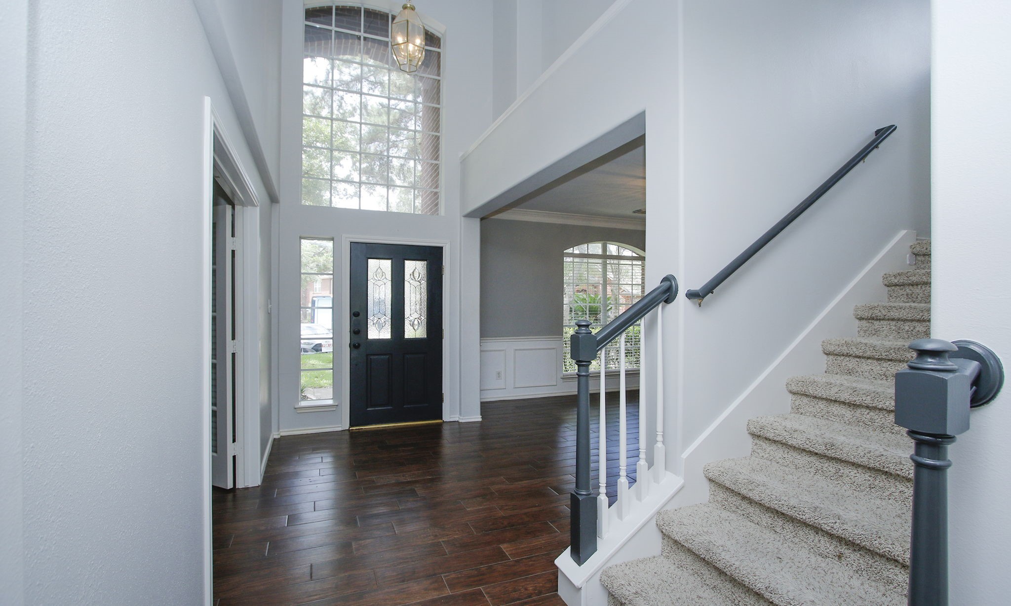 10314 Cliff Haven Court Property Photo 6