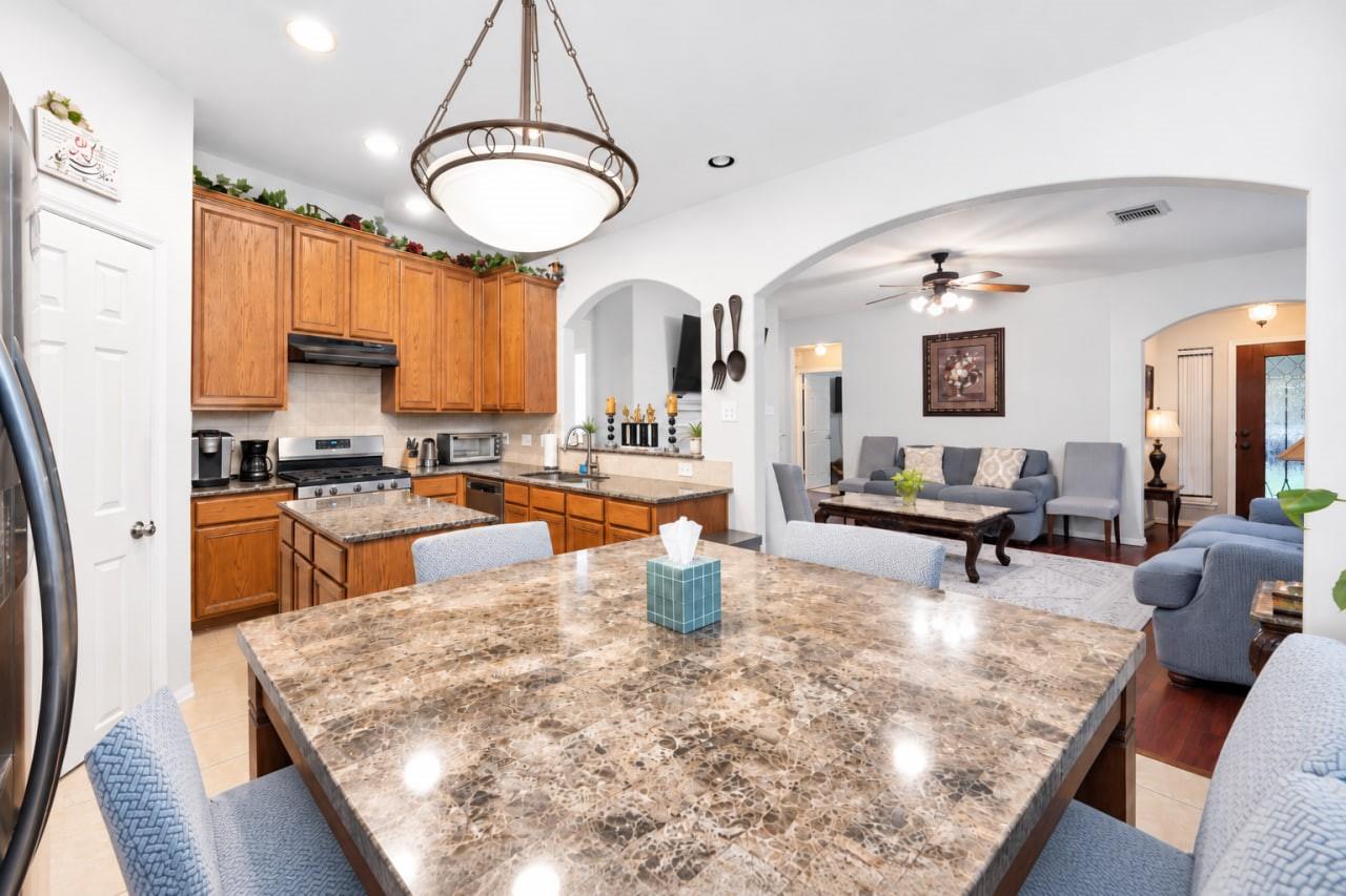 8019 Thorncroft Manor Lane, Richmond TX 77407