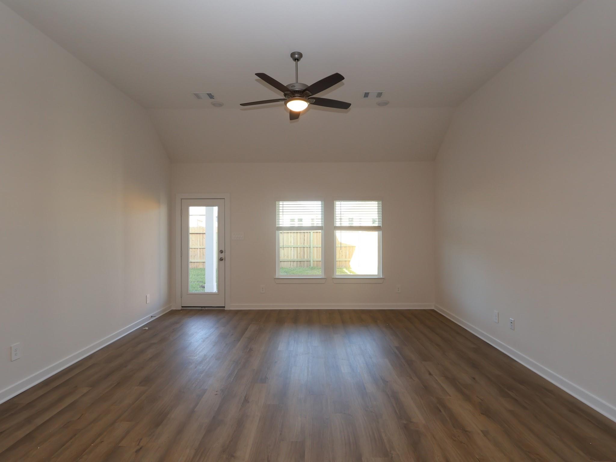 821 Village Brook Drive, Willis Tx 77378 Property Photo 5