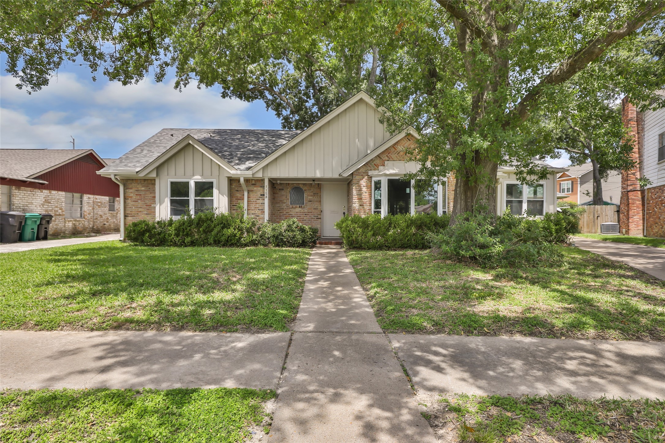 1158 Cottage Oak Lane Property Photo 1