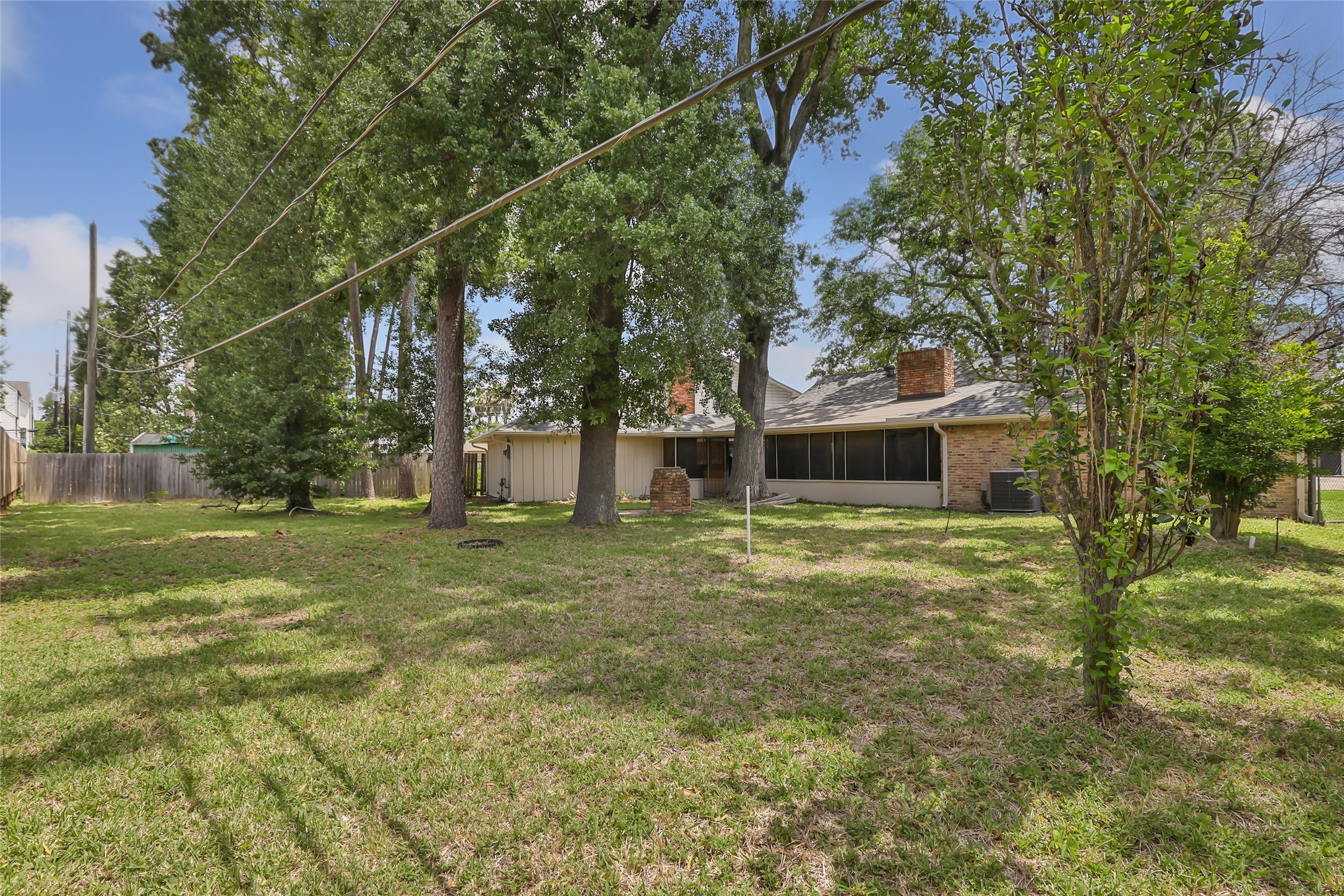 1158 Cottage Oak Lane Property Photo 3