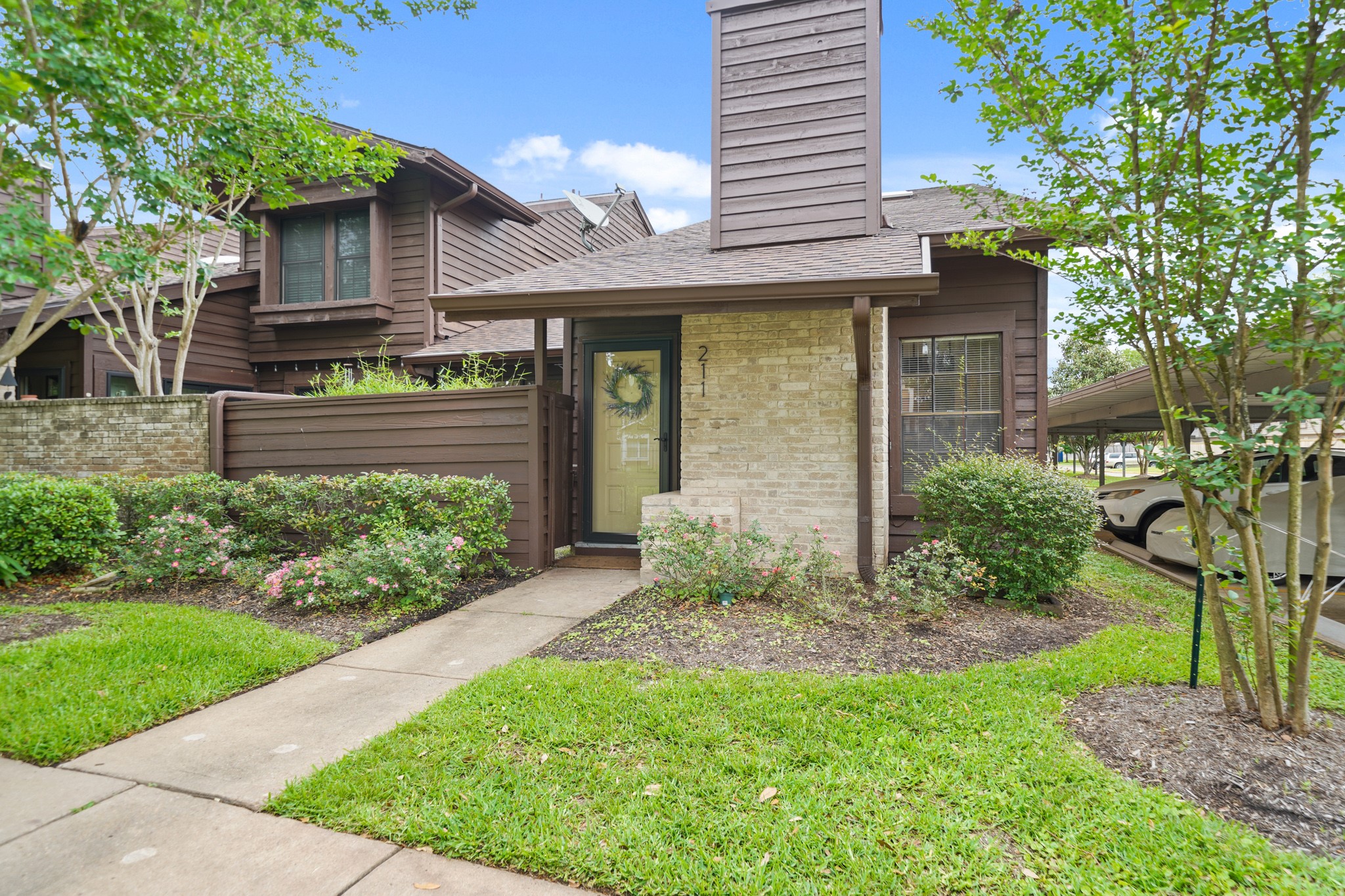 2611 Grants Lake Boulevard 211 Property Photo