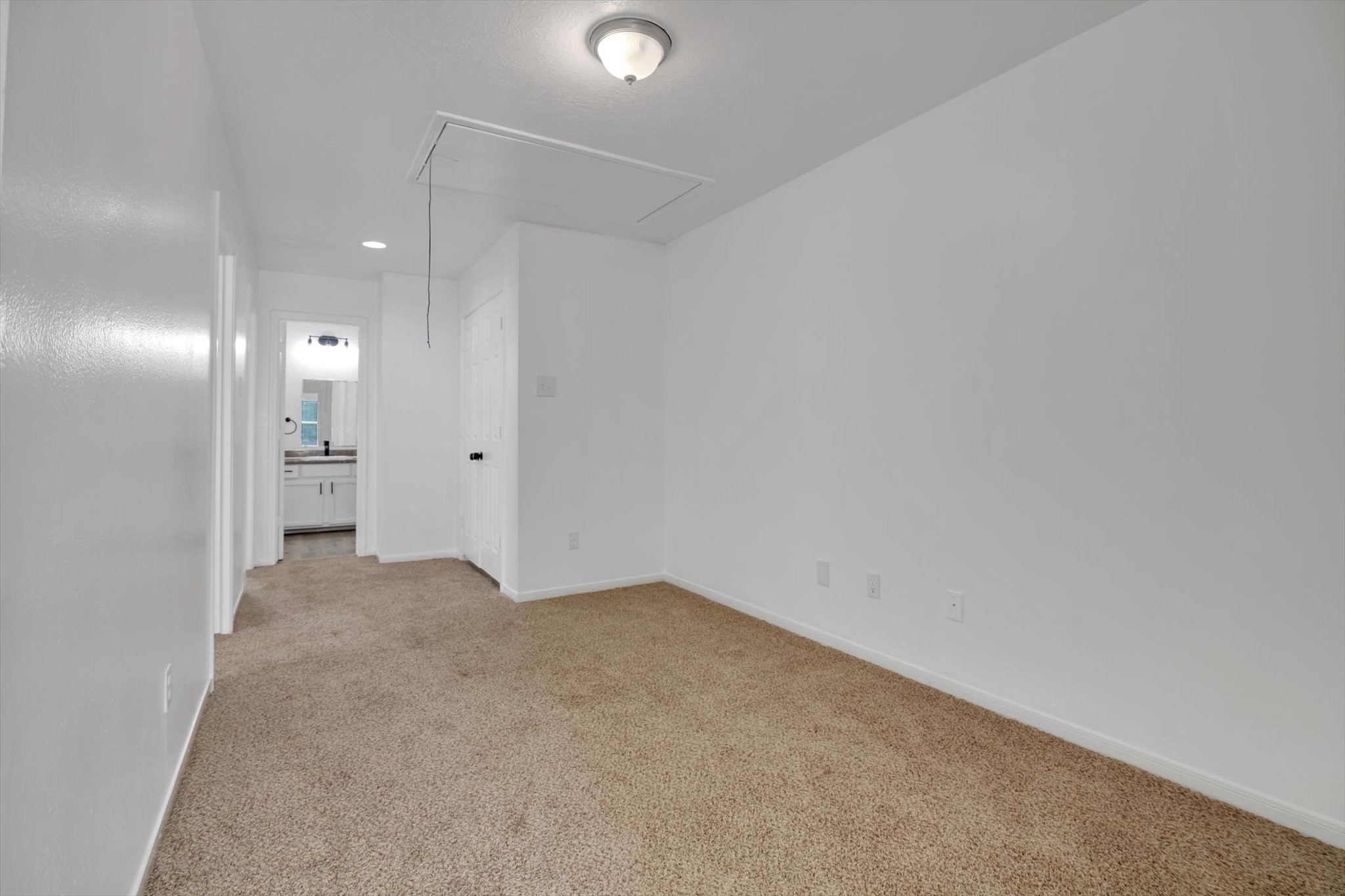 6933 Liverpool Street Property Photo 25