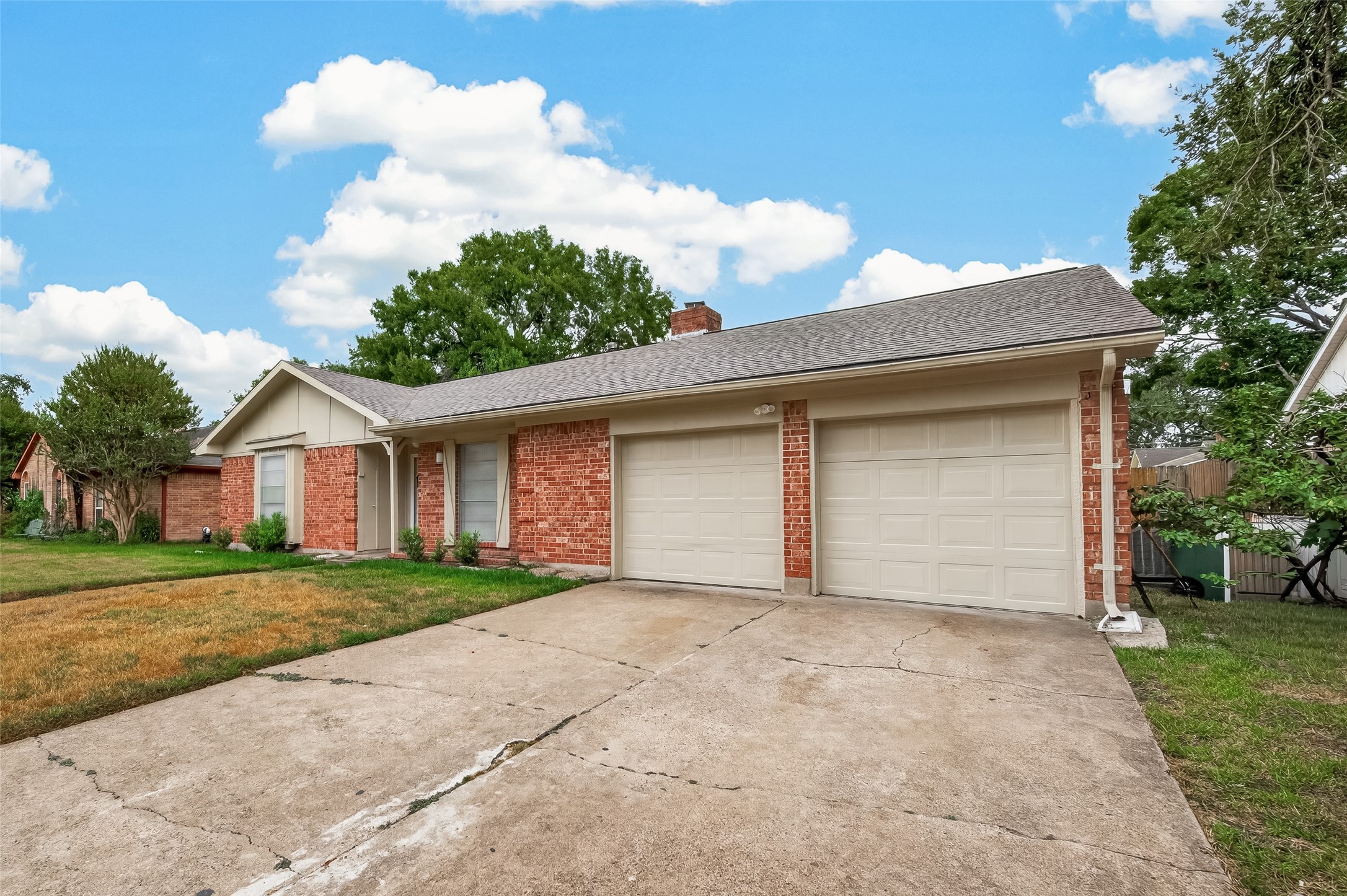 8807 Langdon Lane Property Photo 4