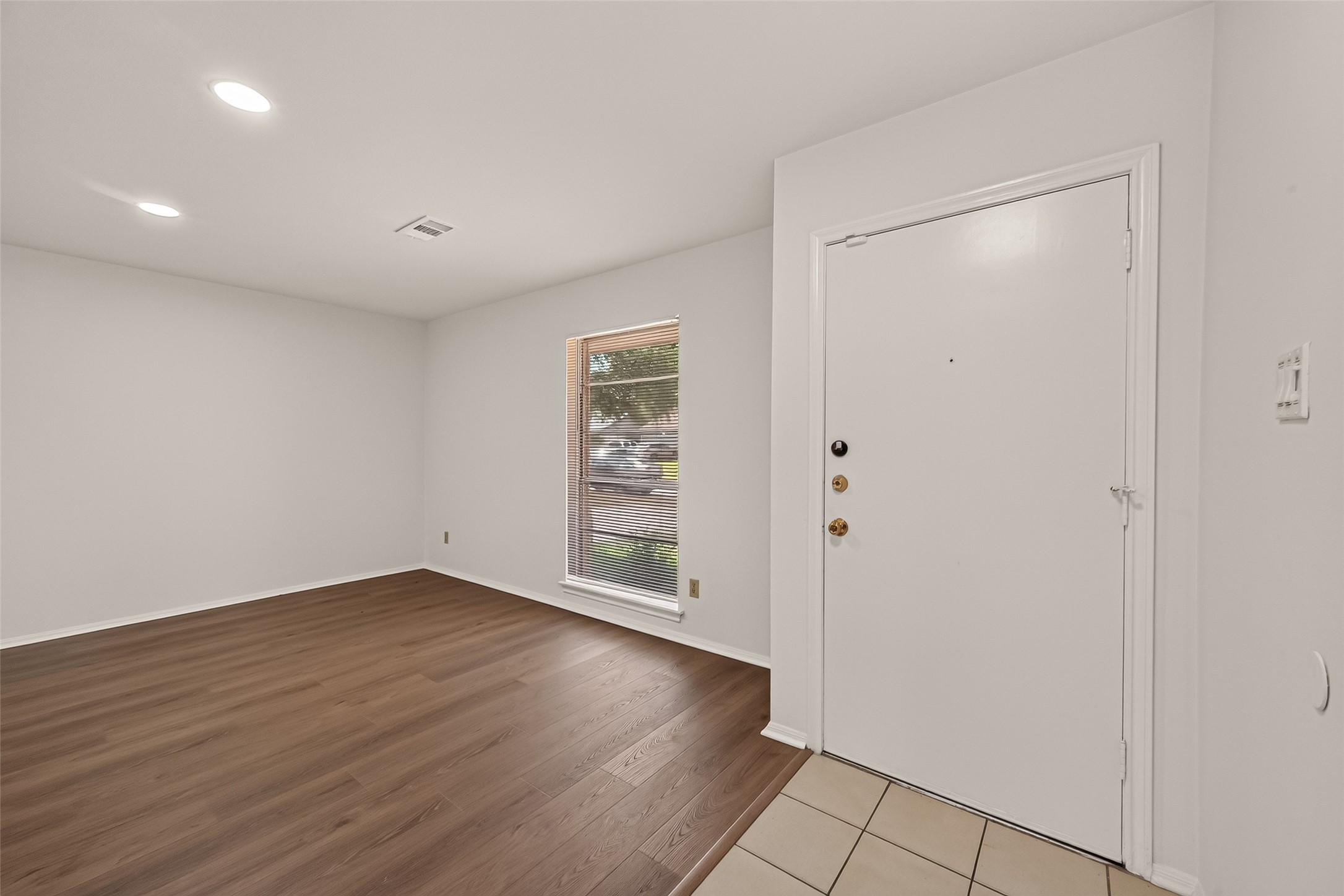 8807 Langdon Lane Property Photo 6