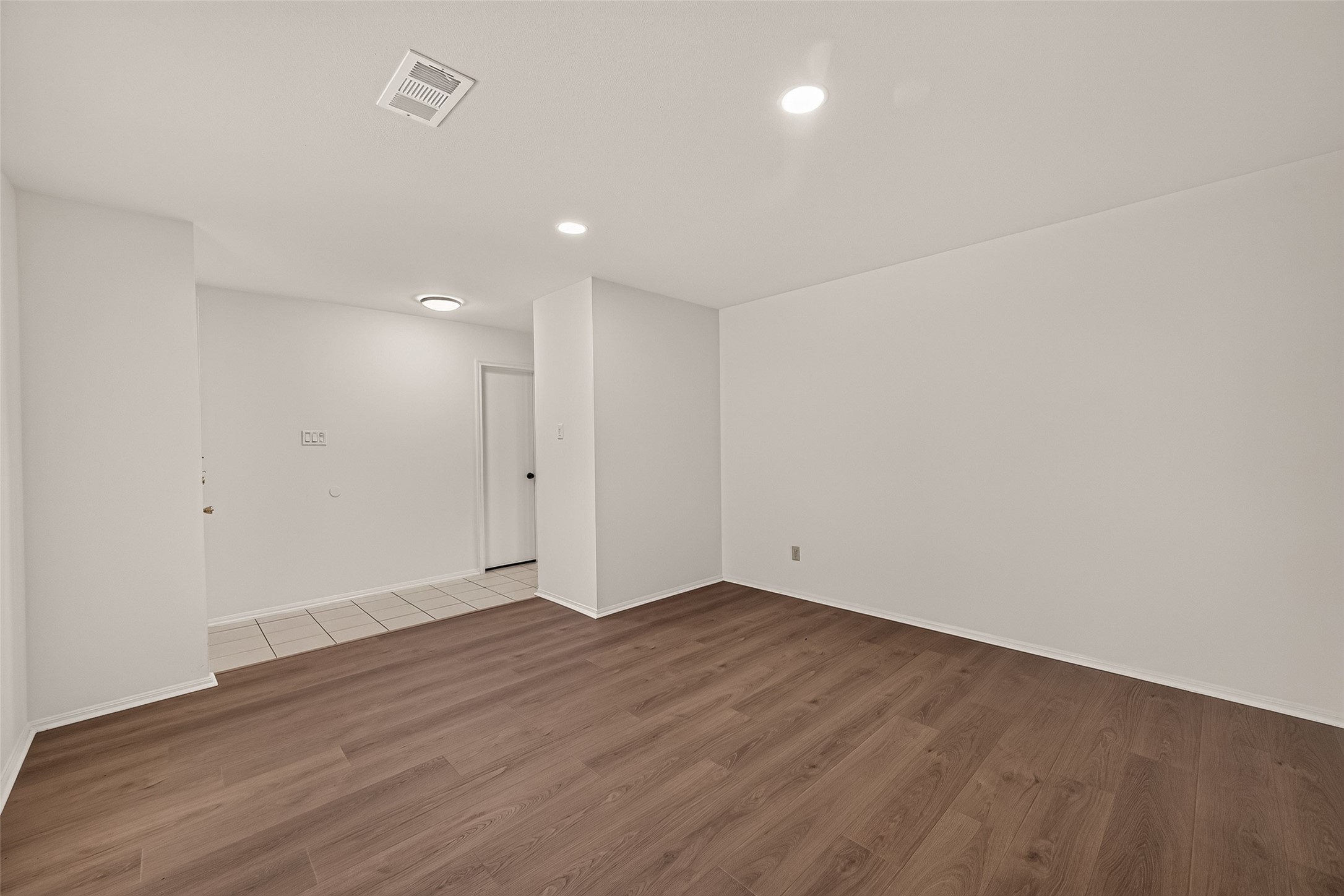 8807 Langdon Lane Property Photo 9