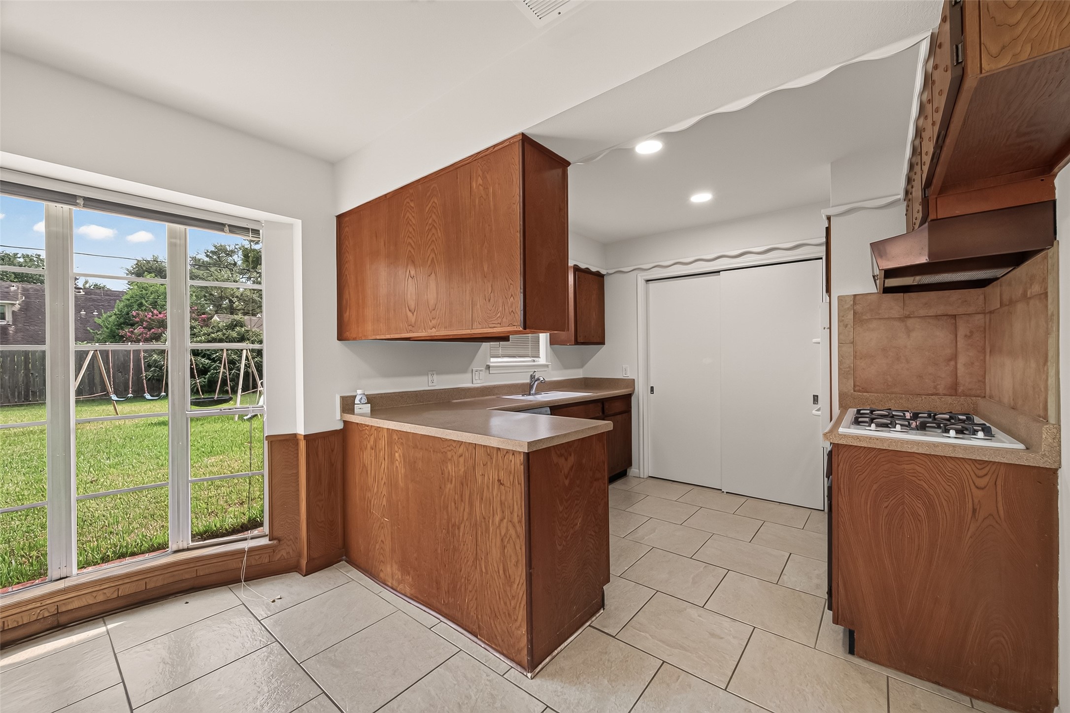 8807 Langdon Lane Property Photo 18