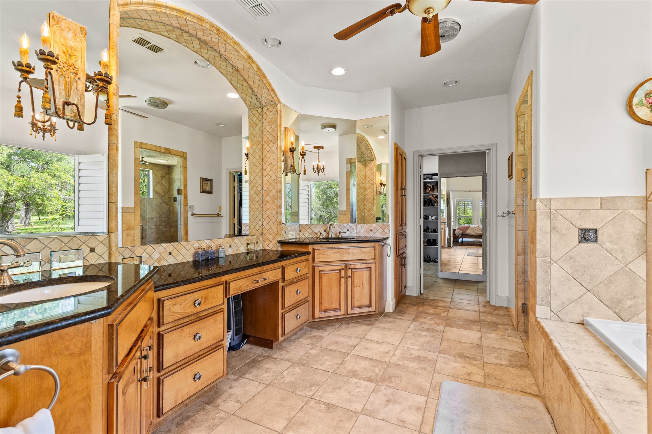 204 Kendall Jackson Property Photo 43