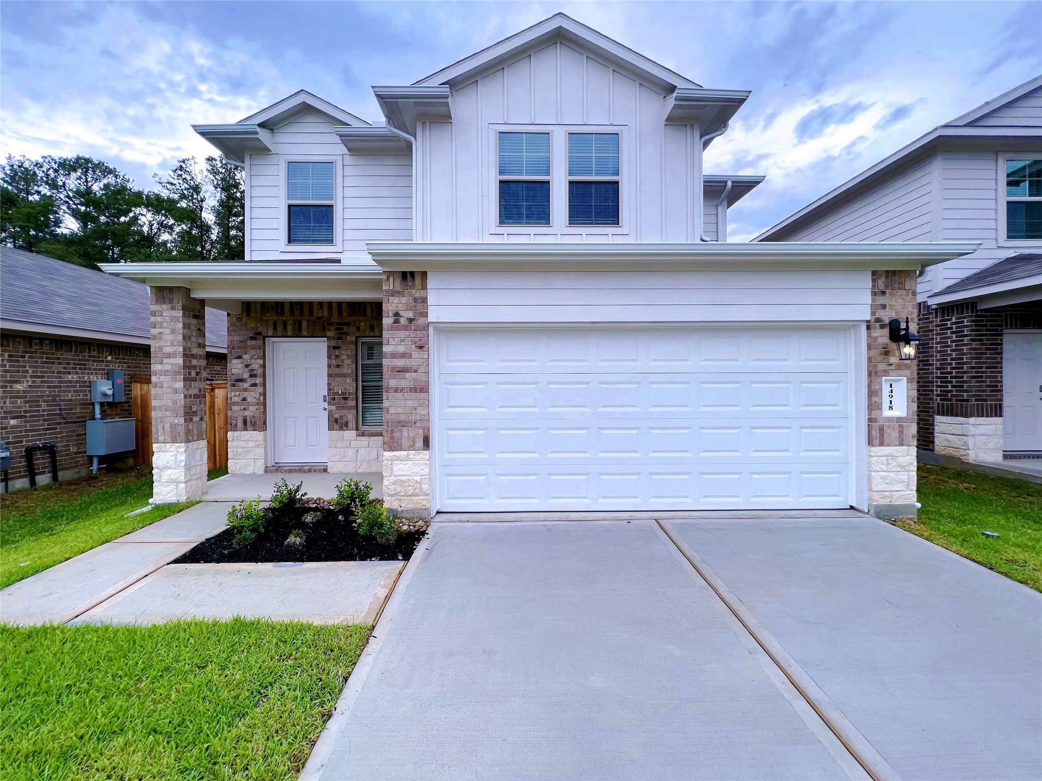 14918 Cypress Hollow Drive Property Photo 1