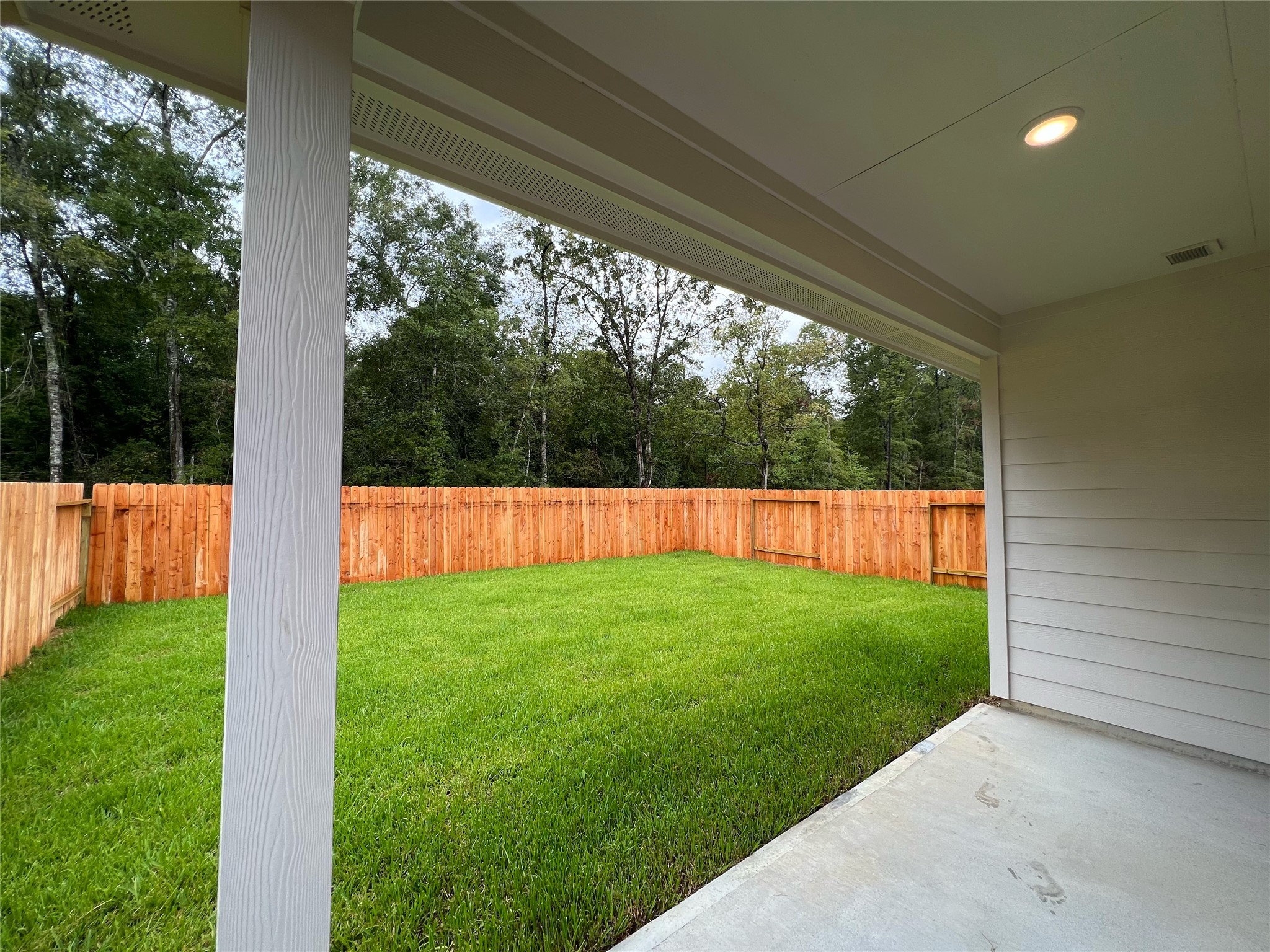 14918 Cypress Hollow Drive Property Photo 3