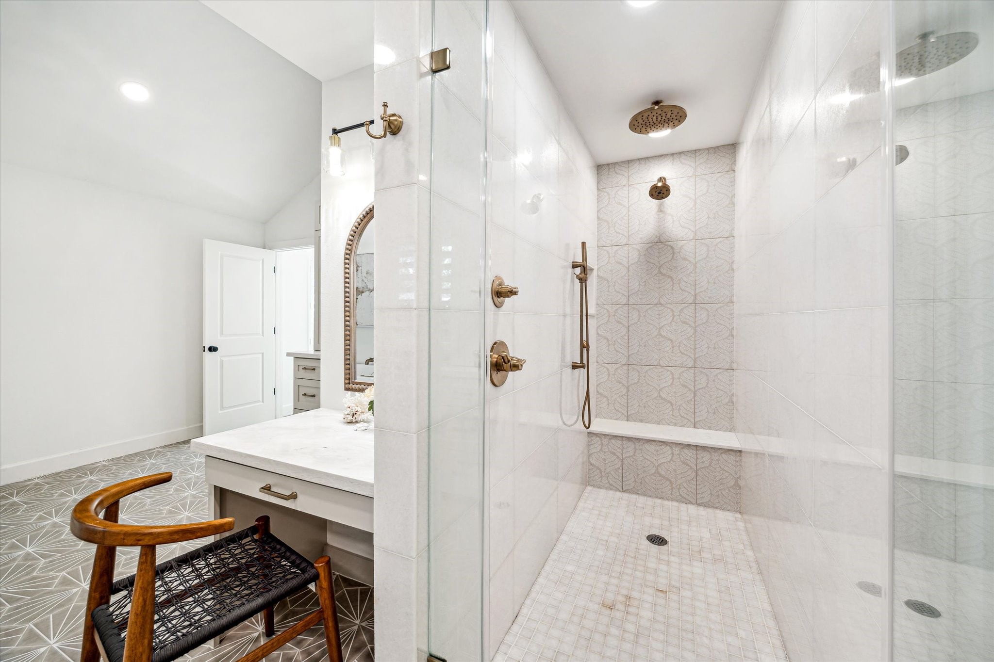 14 Lush Meadow Place Property Photo 24