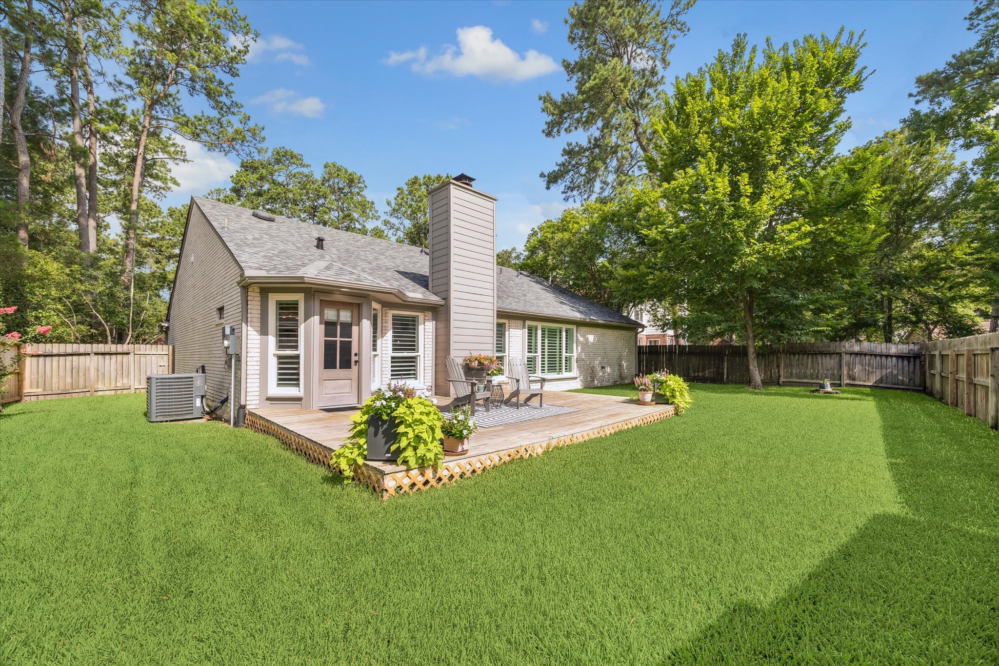 14 Lush Meadow Place Property Photo 31