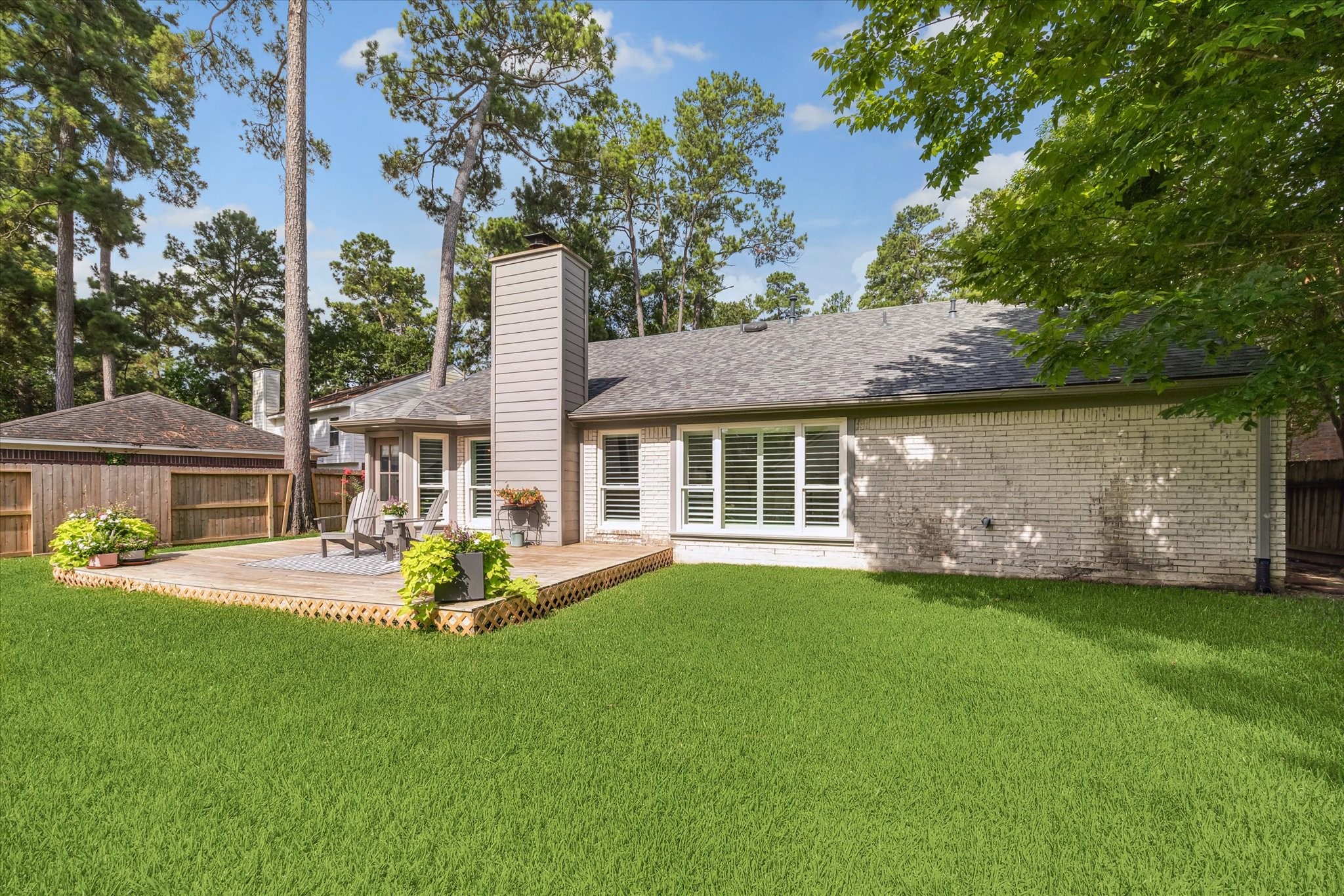 14 Lush Meadow Place Property Photo 32