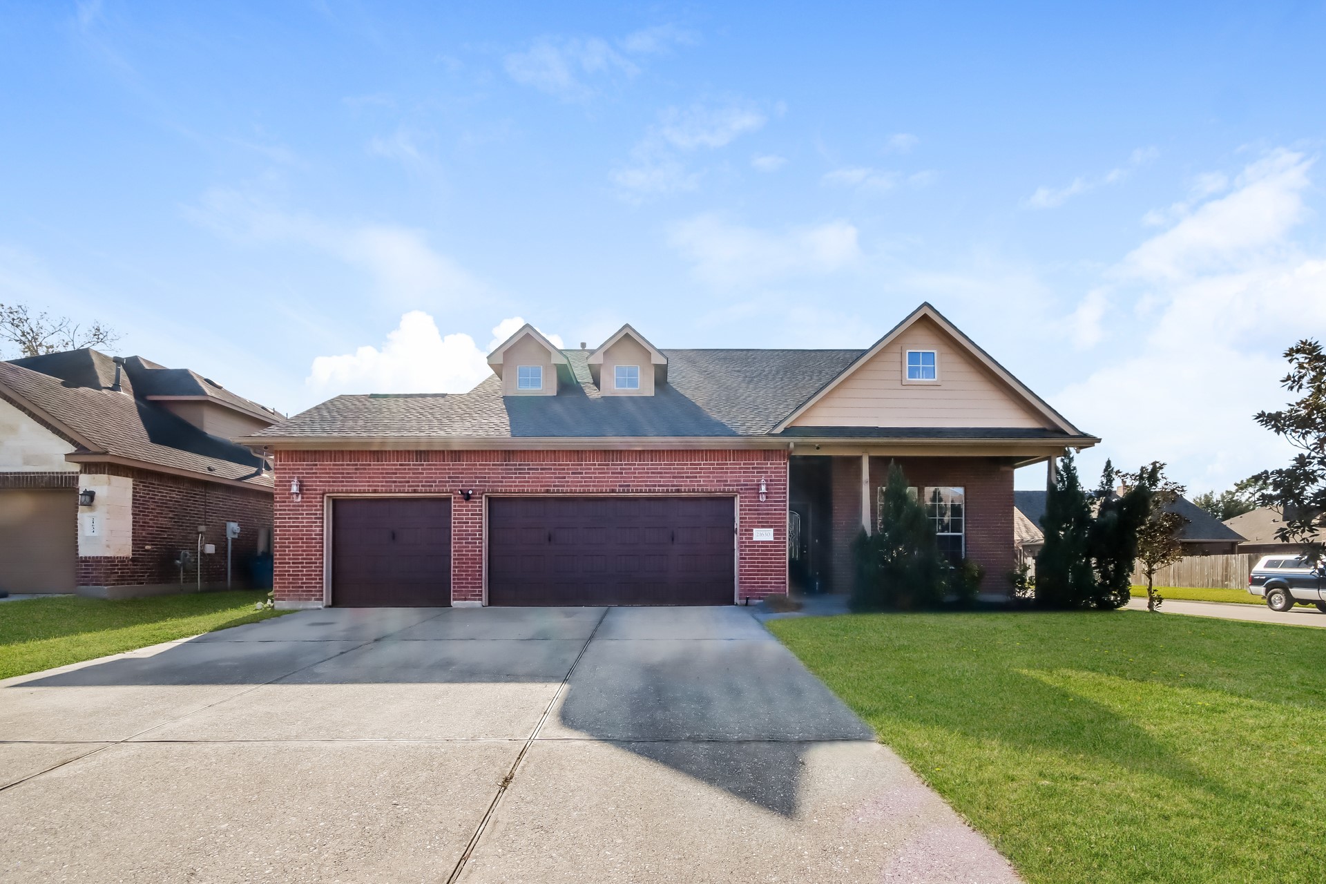 21630 Hansom Drive Property Photo 2