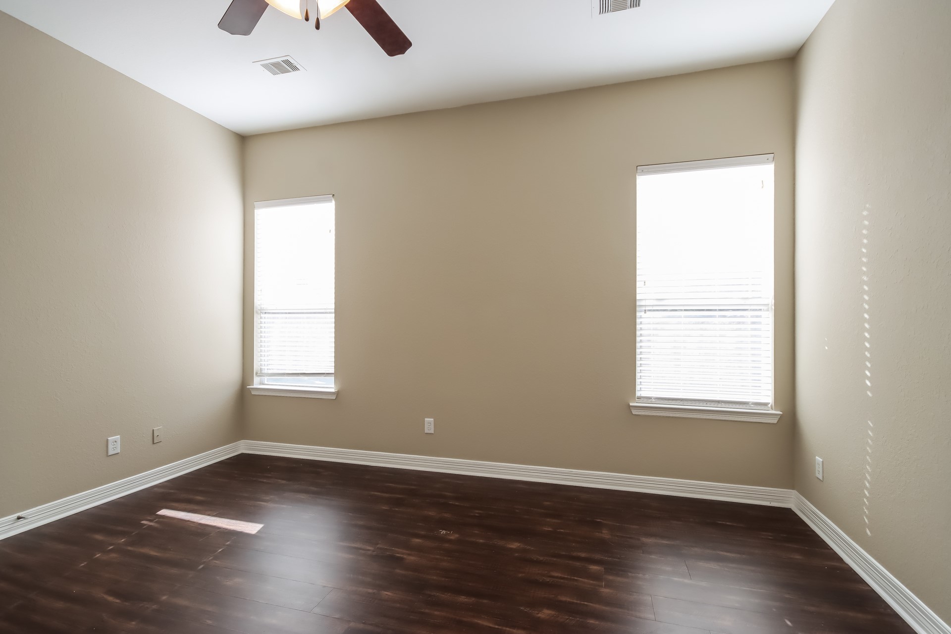 21630 Hansom Drive Property Photo 8