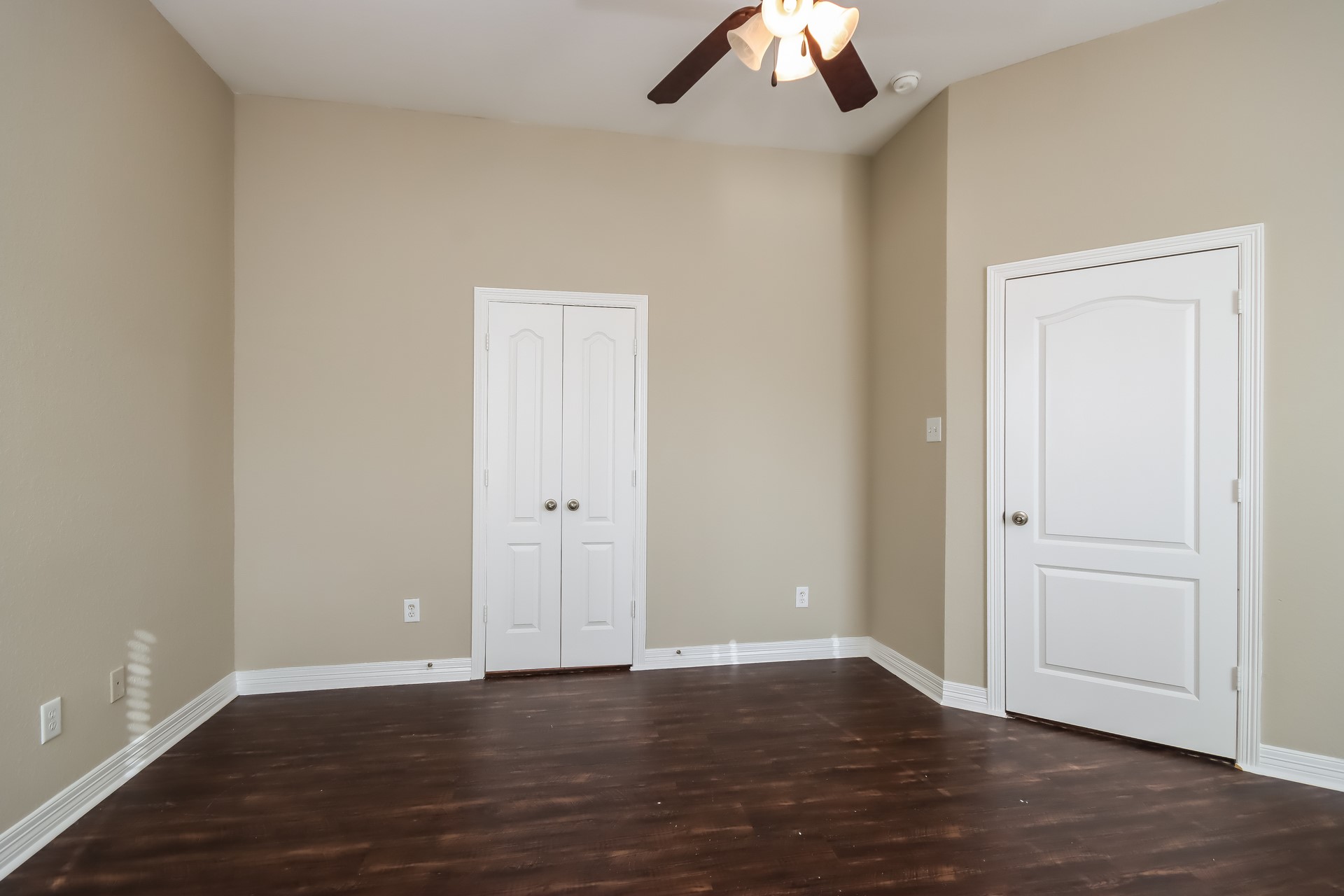 21630 Hansom Drive Property Photo 9