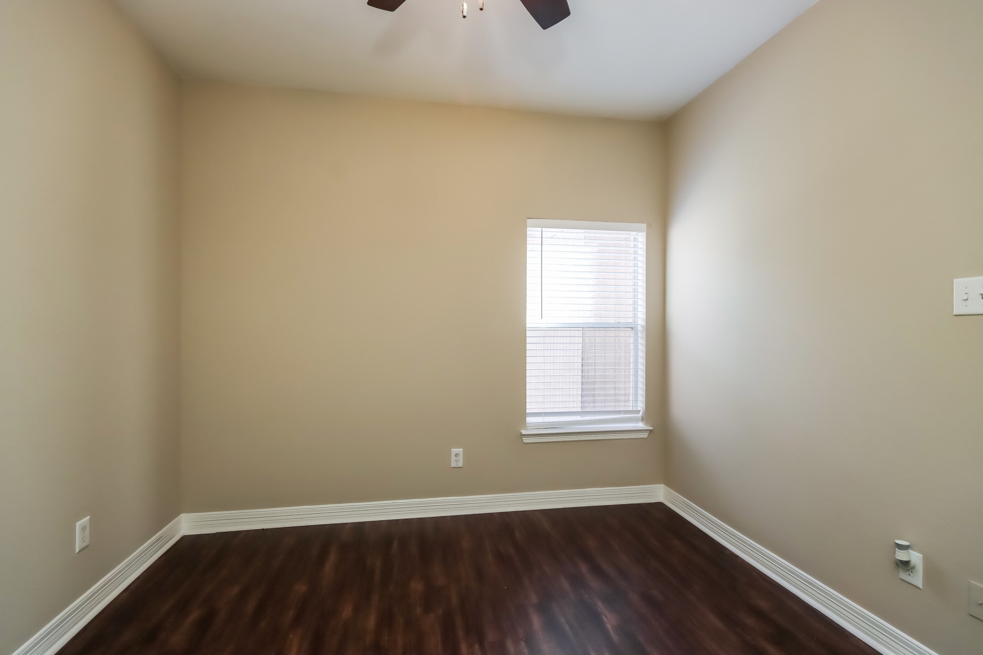 21630 Hansom Drive Property Photo 10
