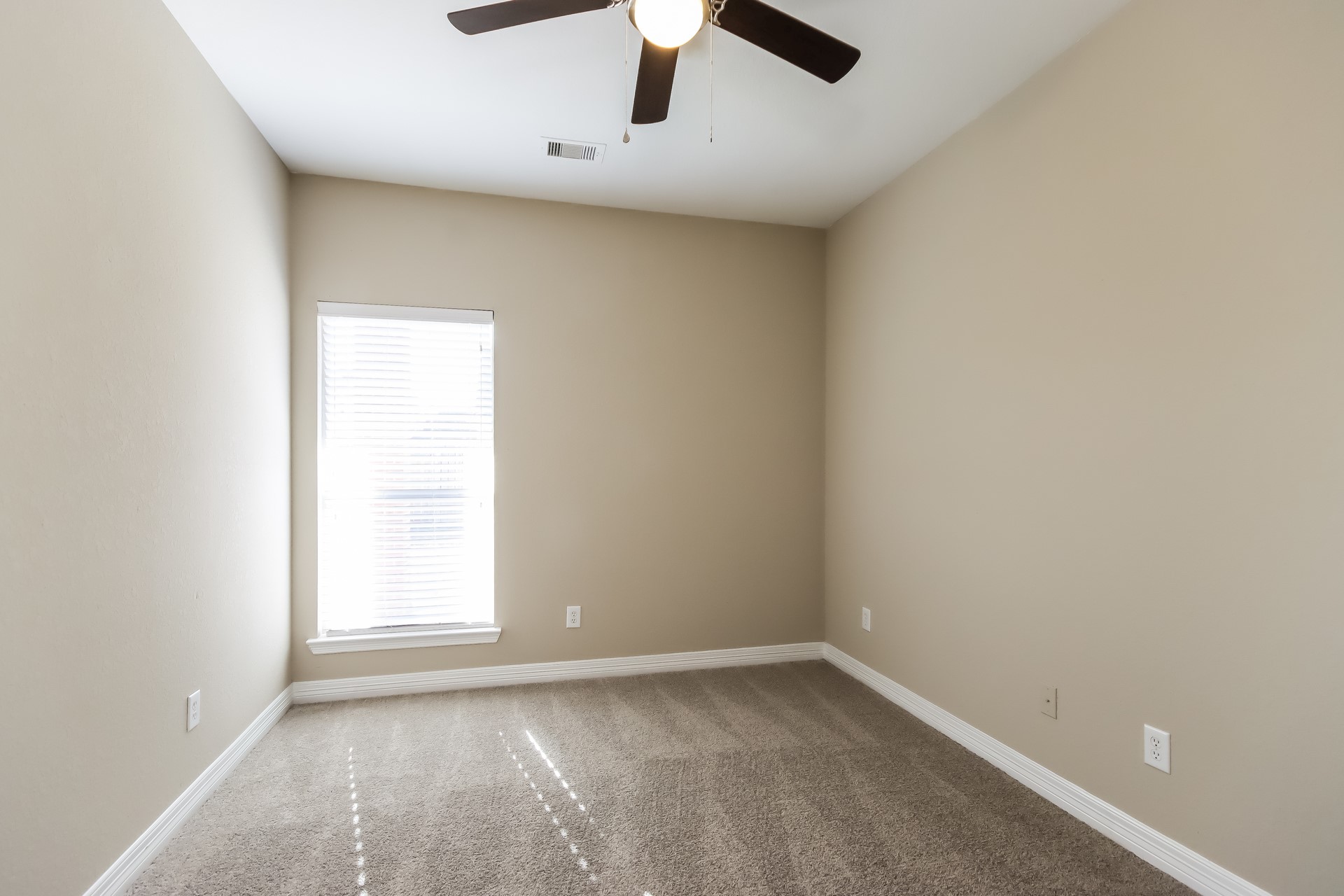 21630 Hansom Drive Property Photo 11