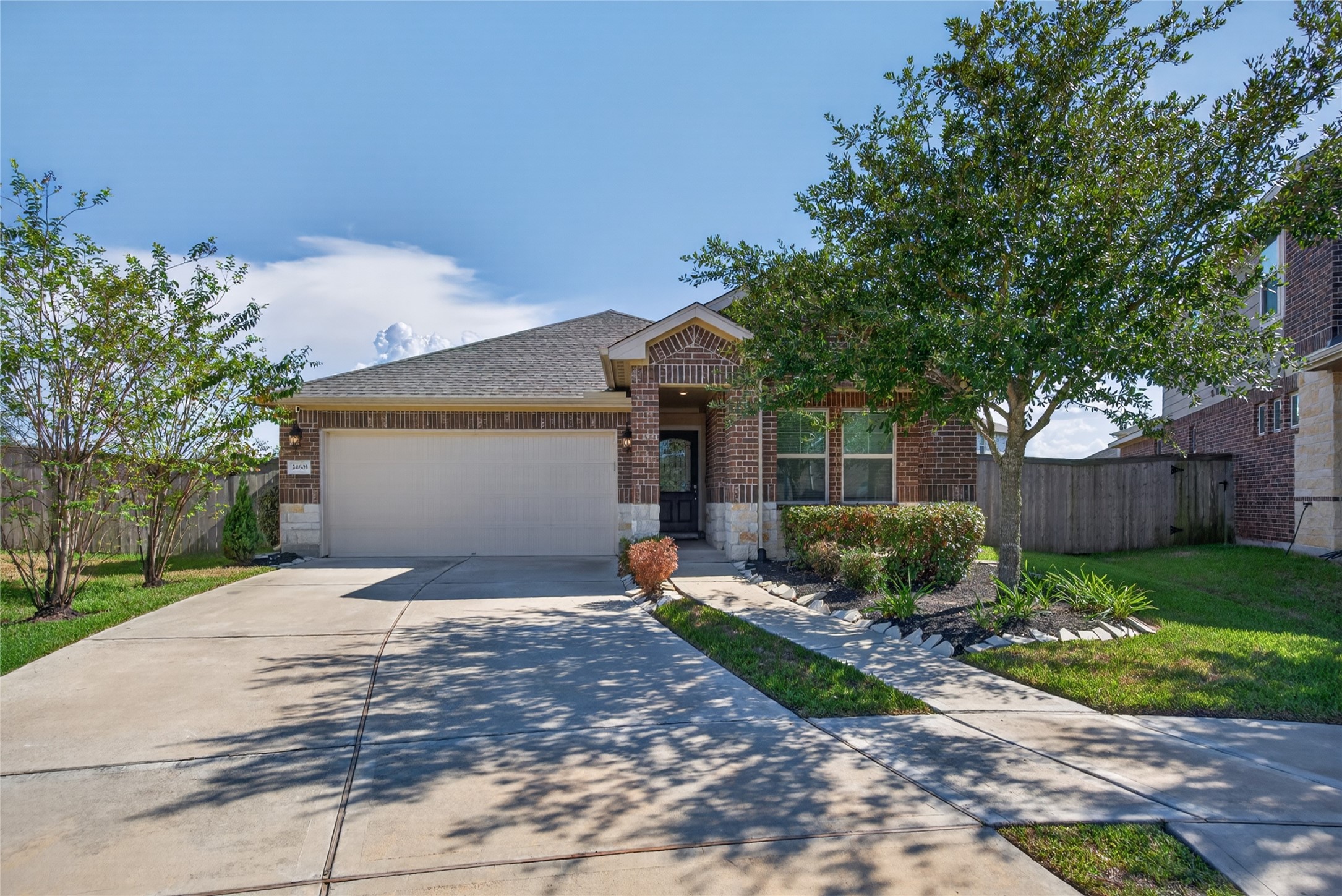 24603 Dover Bend Way Property Photo 2