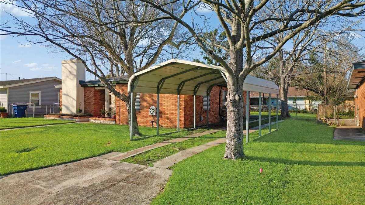 3002 Danforth Drive Property Photo 3