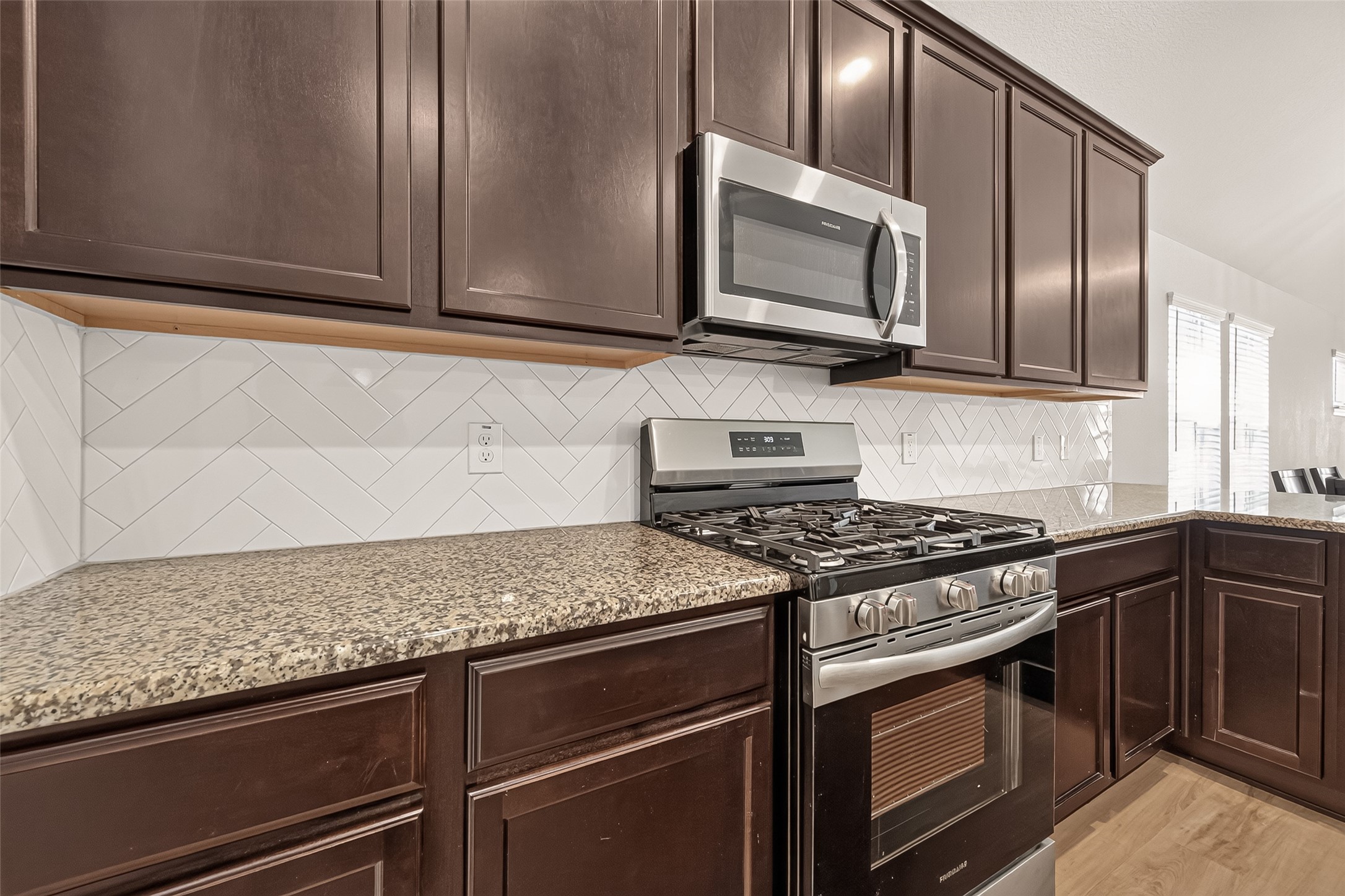 7423 Sunlit Harbor Drive Property Photo 12
