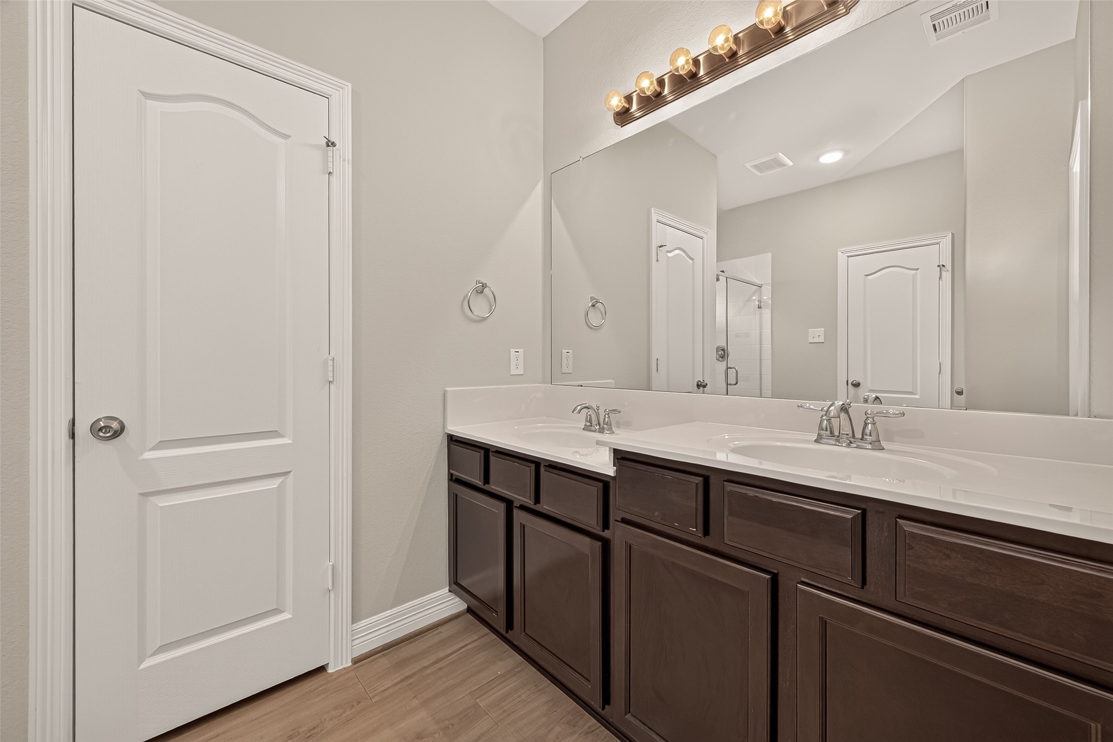 7423 Sunlit Harbor Drive Property Photo 26