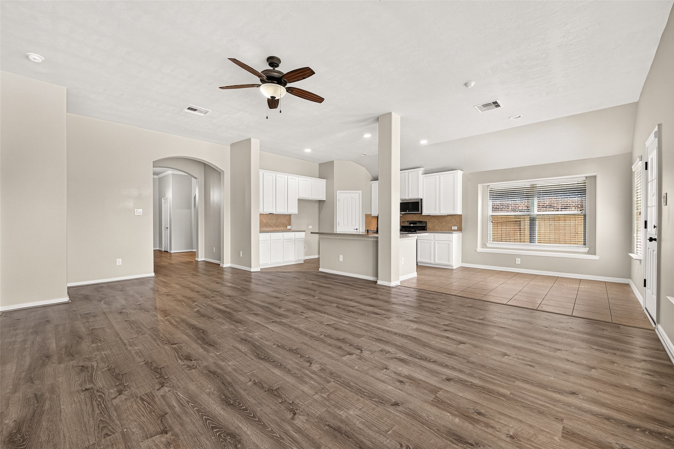 18115 Garnet Red Road Property Photo 6