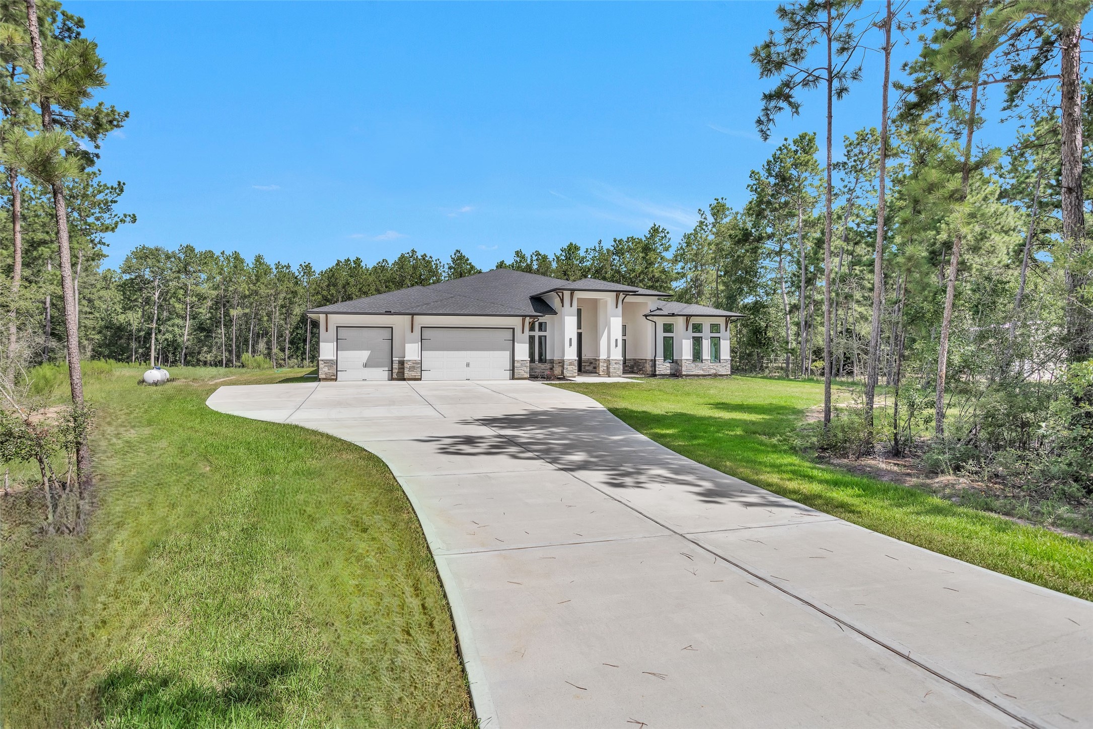 27900 E Stallion Lane Property Photo