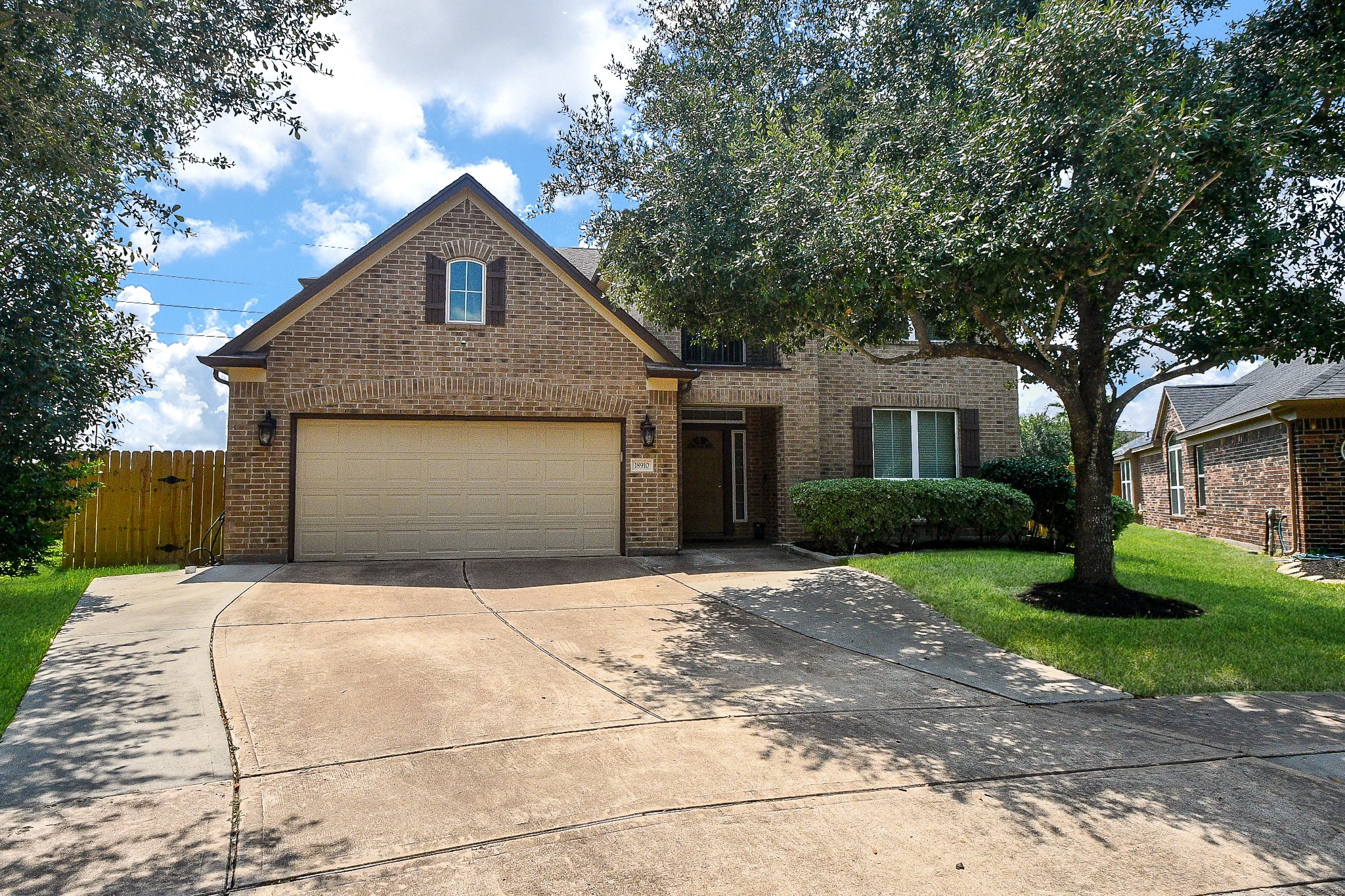 18910 Juniper Bend Court Property Photo 2