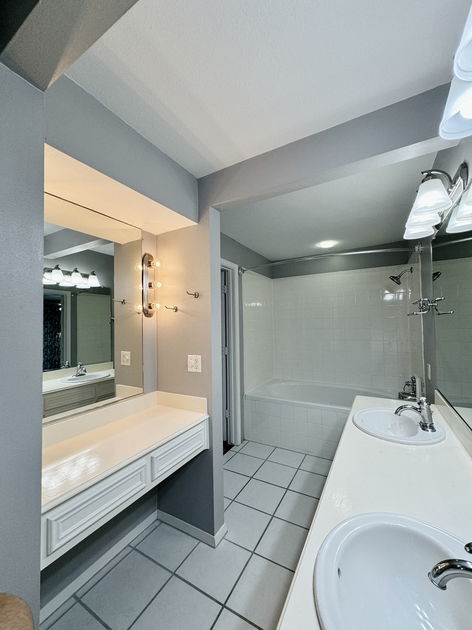 3502 Burlington Street 12 Property Photo 16