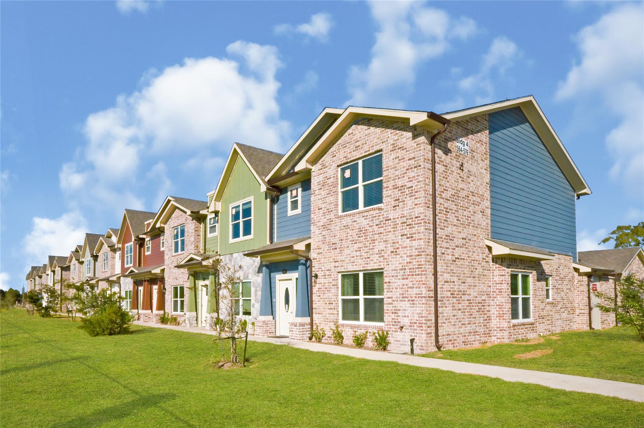 500 Legacy # 401, Alvin TX 77511 Property Photo 1