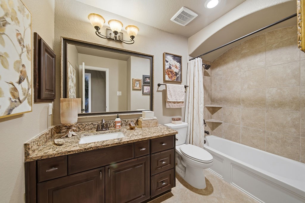 2513 Royal Field Lane Property Photo 29