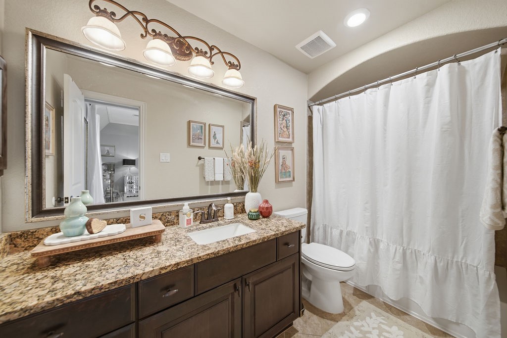 2513 Royal Field Lane Property Photo 31