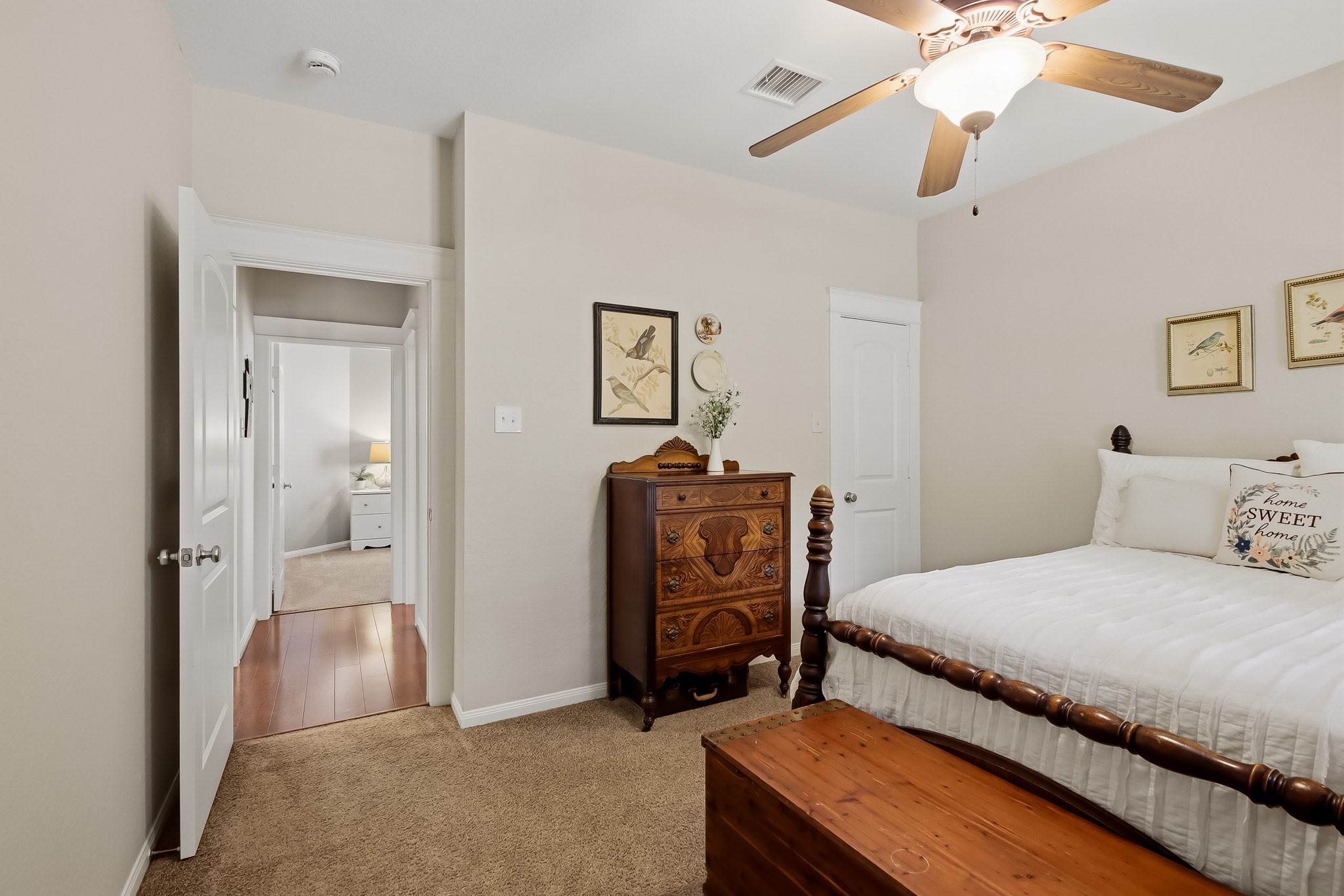 15 S Mews Wood Court Property Photo 15