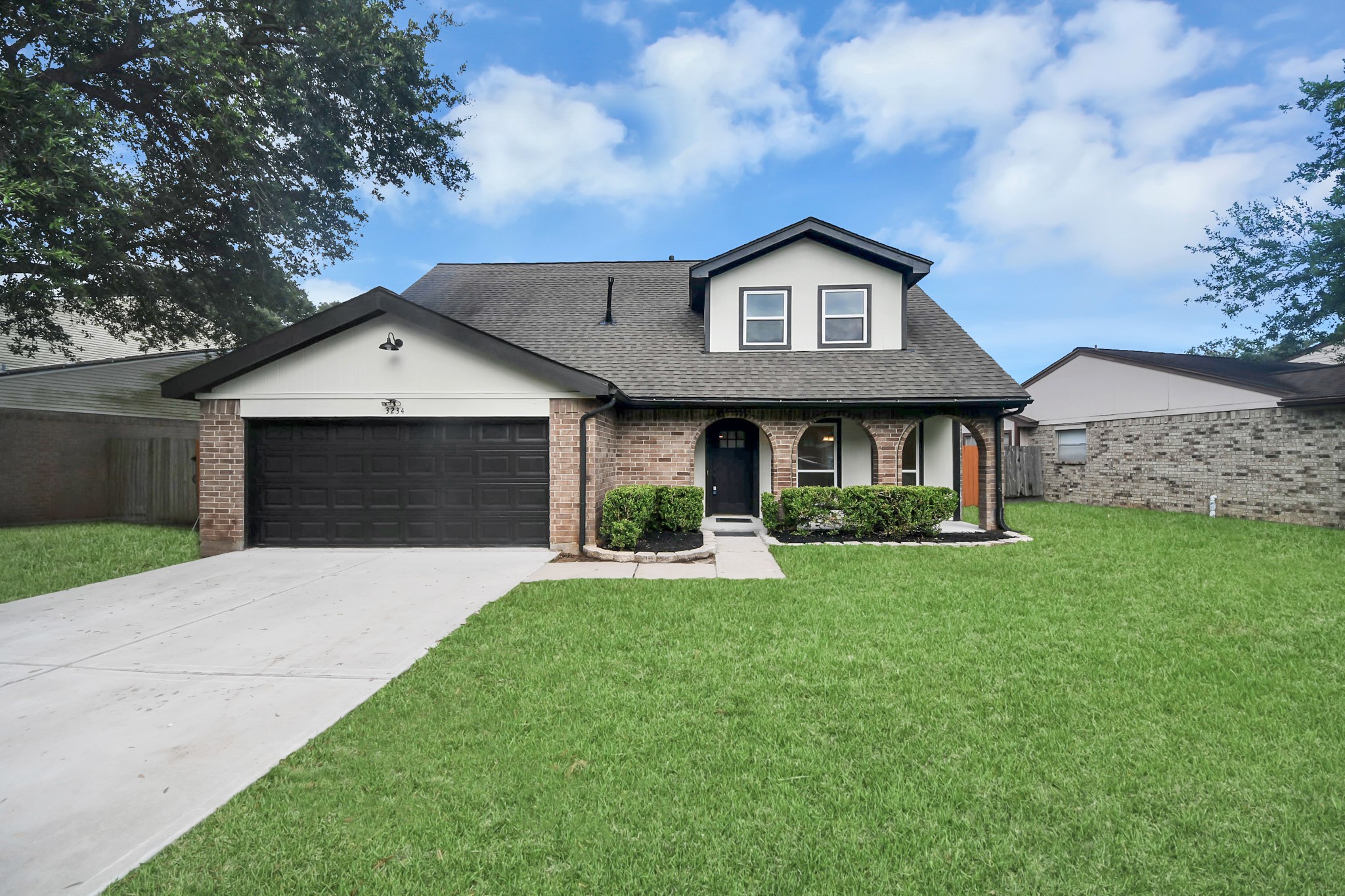 3234 Pebble Lake Drive Property Photo 4