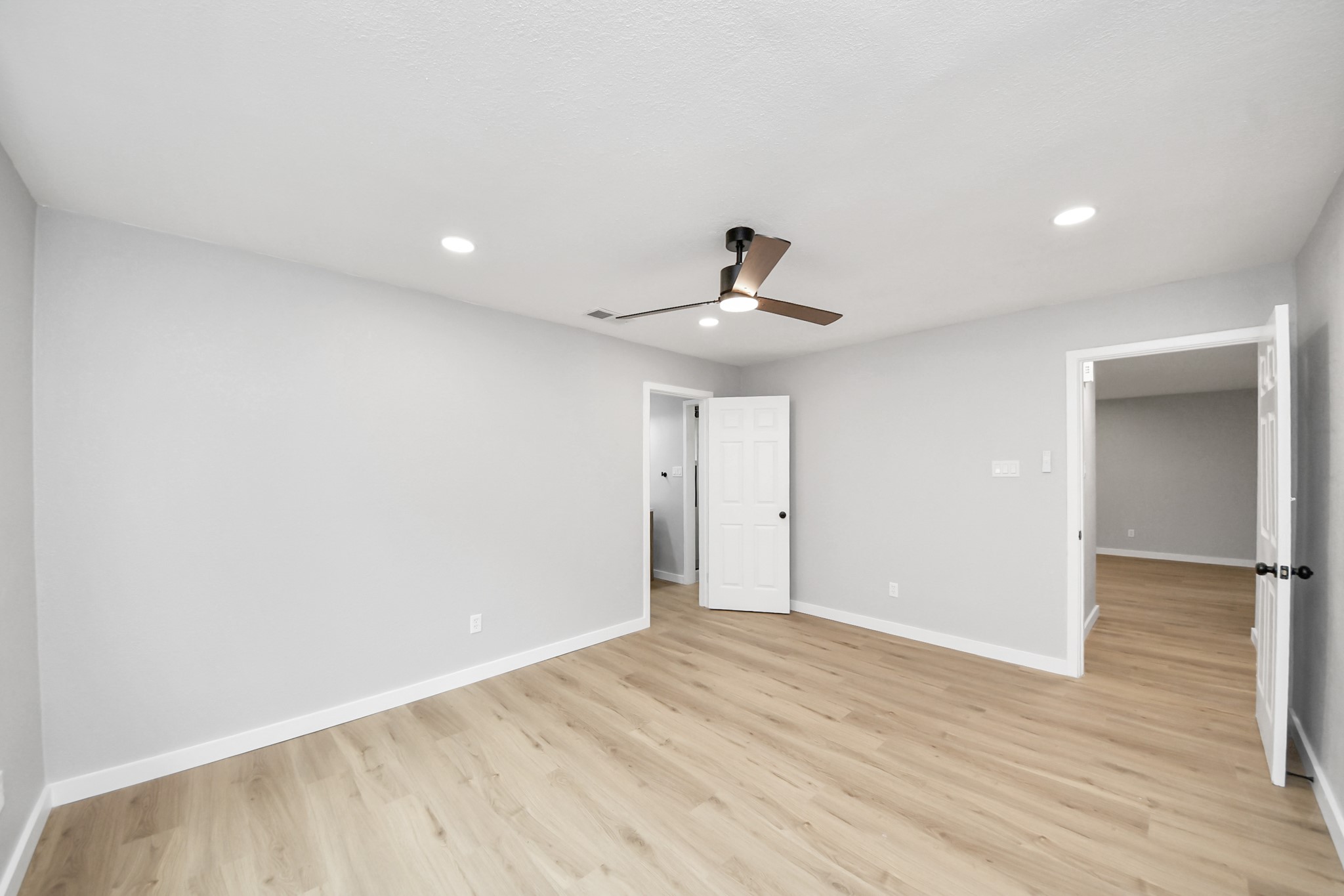 3234 Pebble Lake Drive Property Photo 16