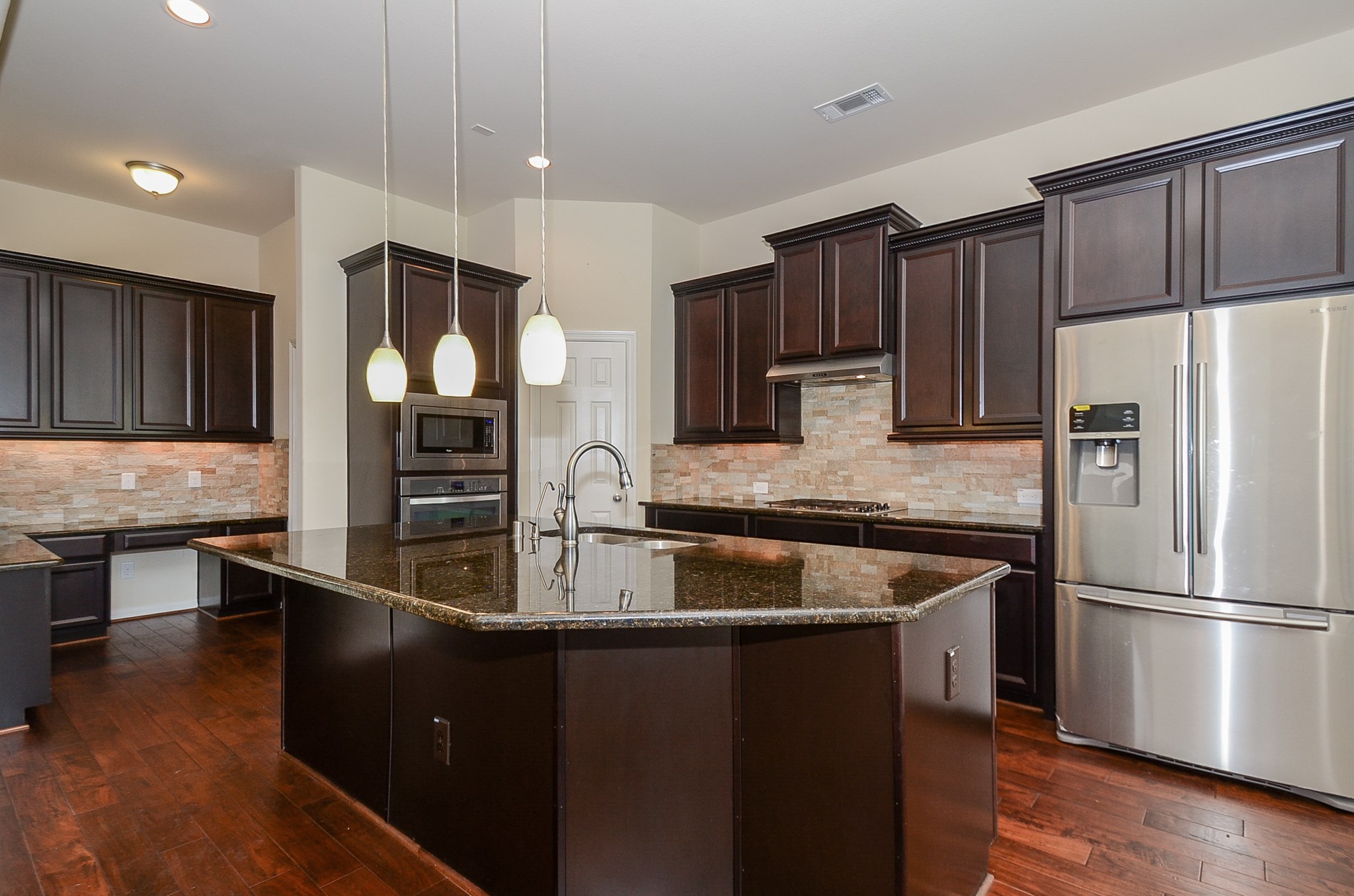 27031 Drybank Creek Lane Property Photo 10