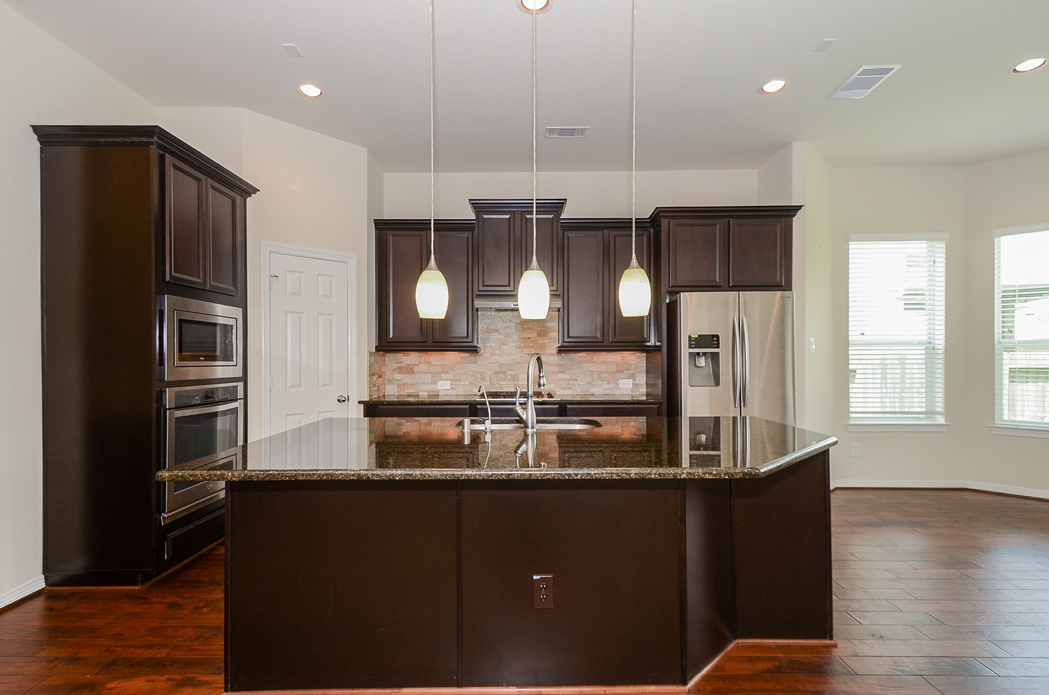 27031 Drybank Creek Lane Property Photo 11